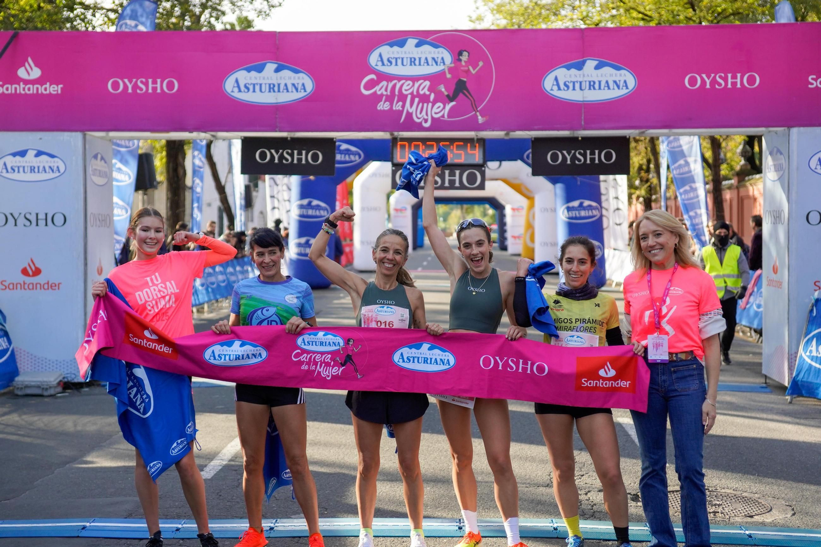Las fotos de la Carrera de la Mujer en Sevilla
