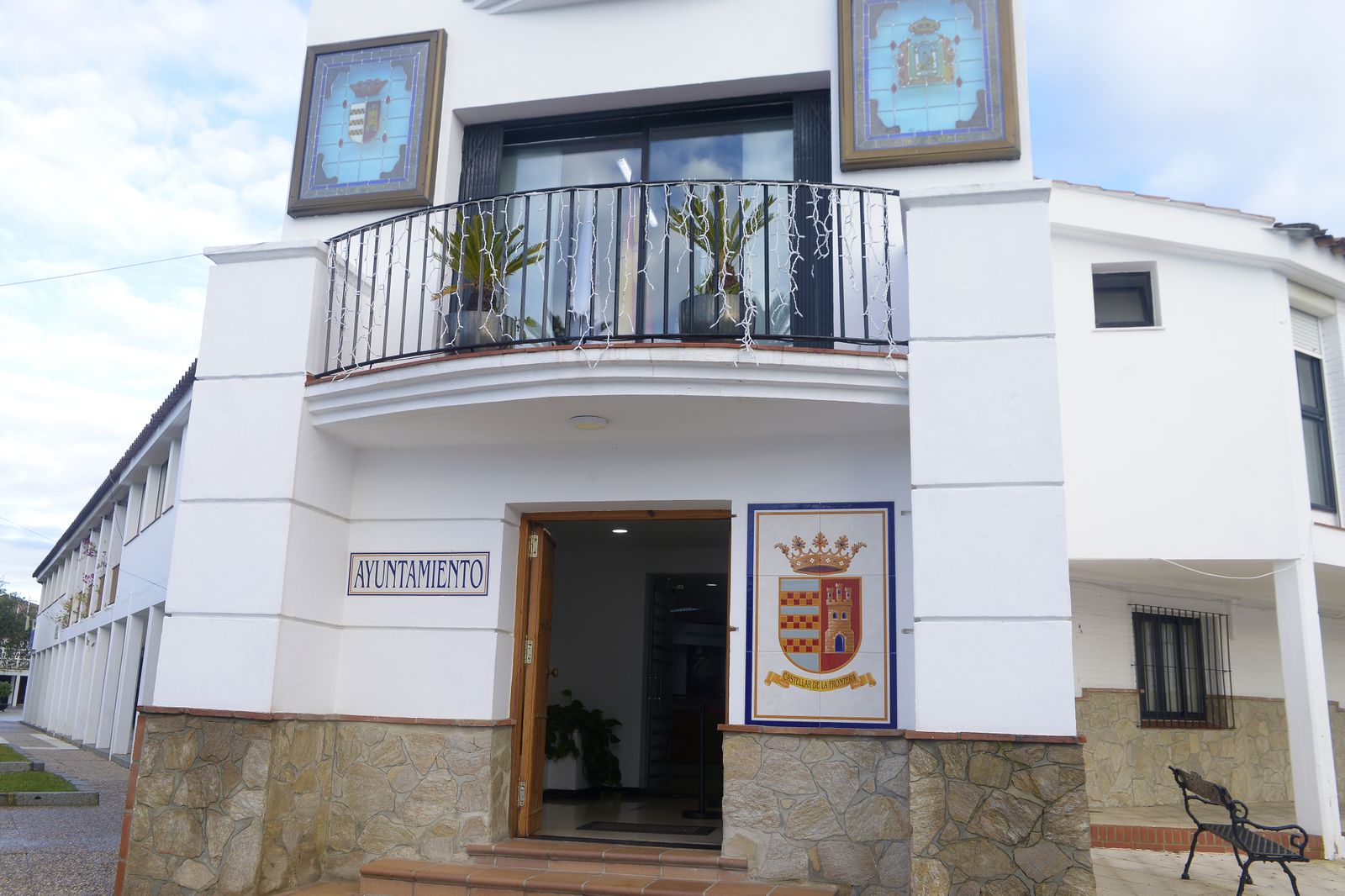 Primer día de colegio y  de alerta de grado 4 en Castellar