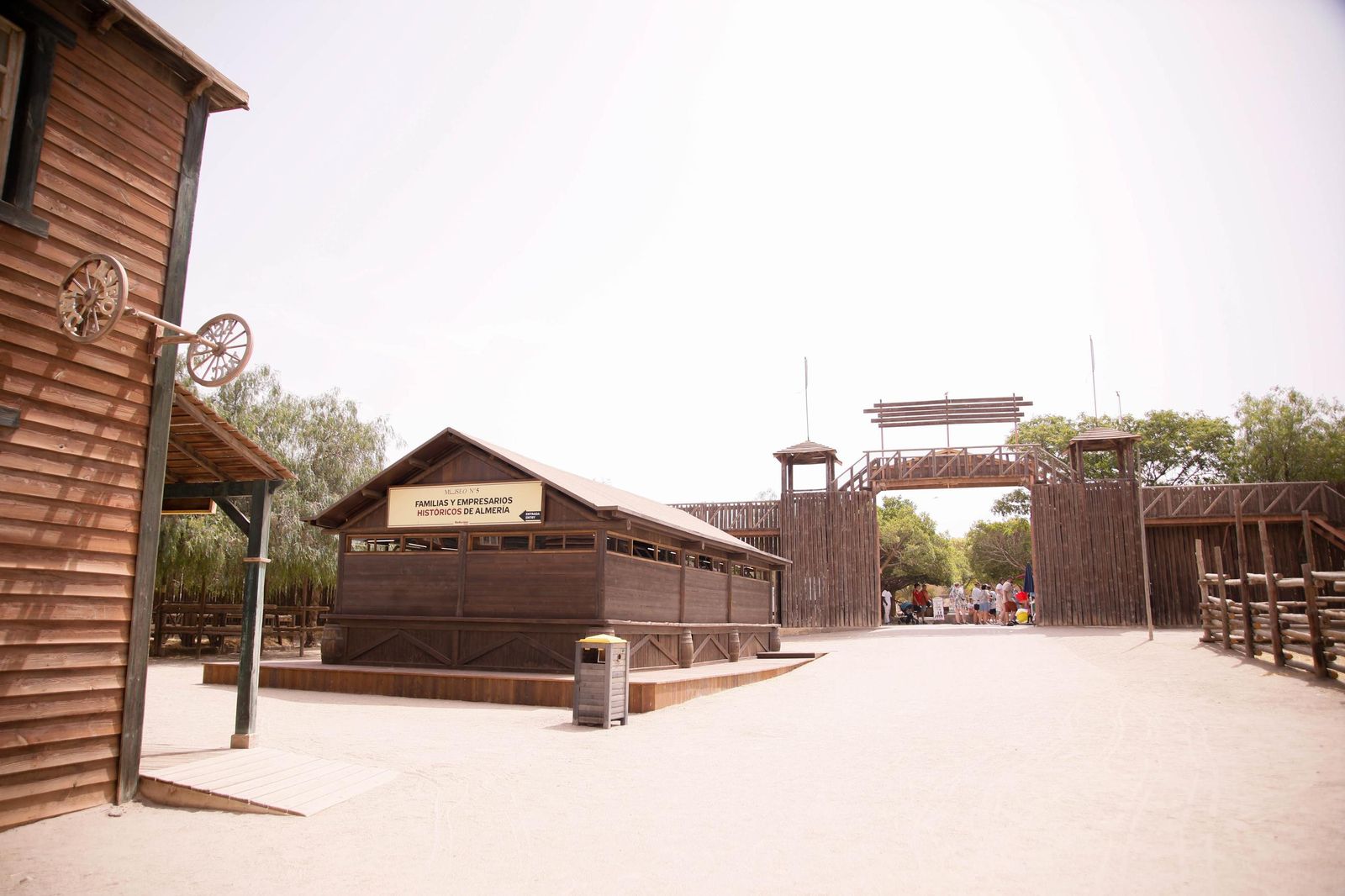 Imágenes del museo a los grandes empresarios y familias históricas de Almería