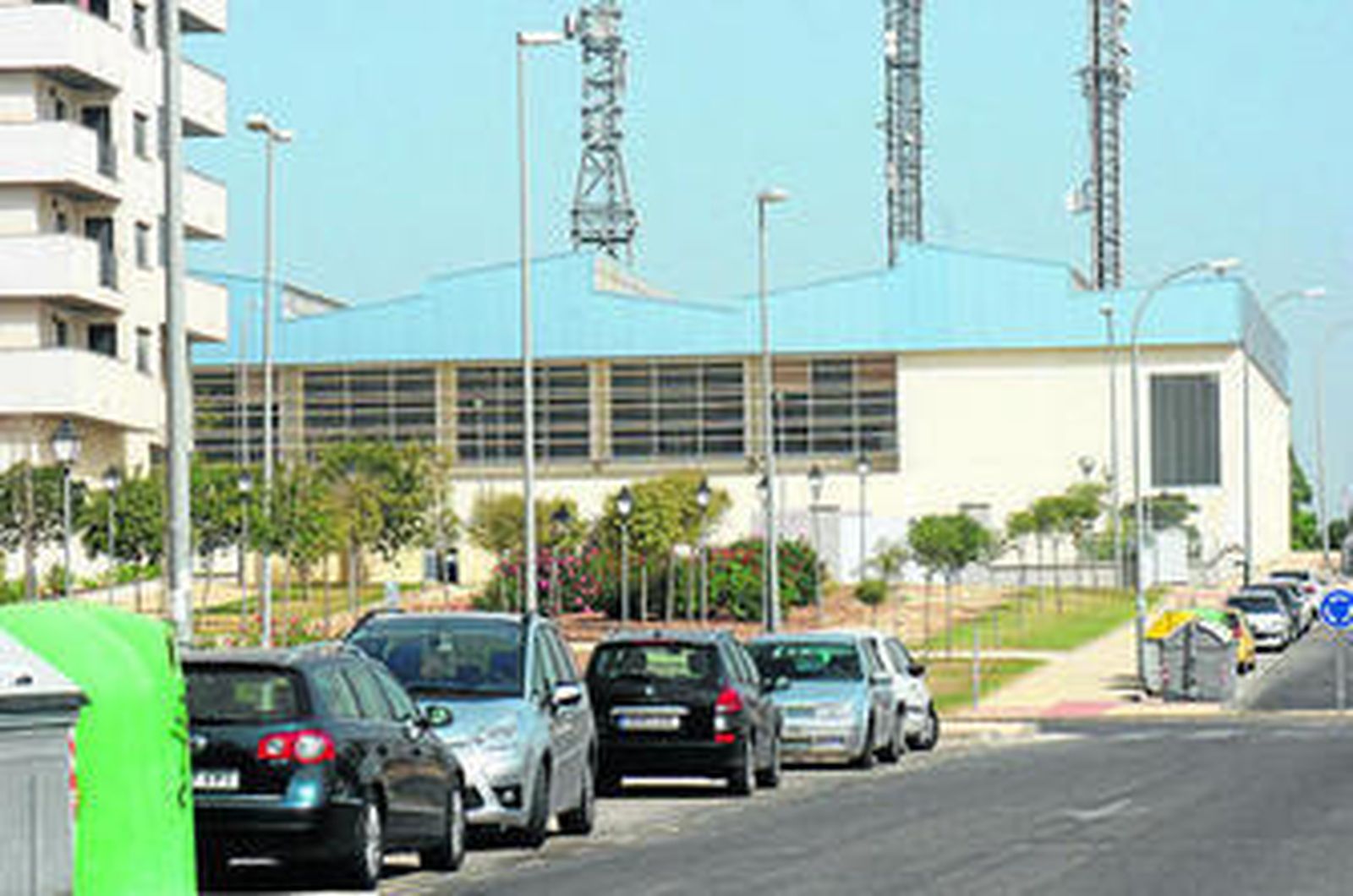 Una vista del exterior del pabellón cubierto de La Angelita Alta, que se levantó hace ya seis años.