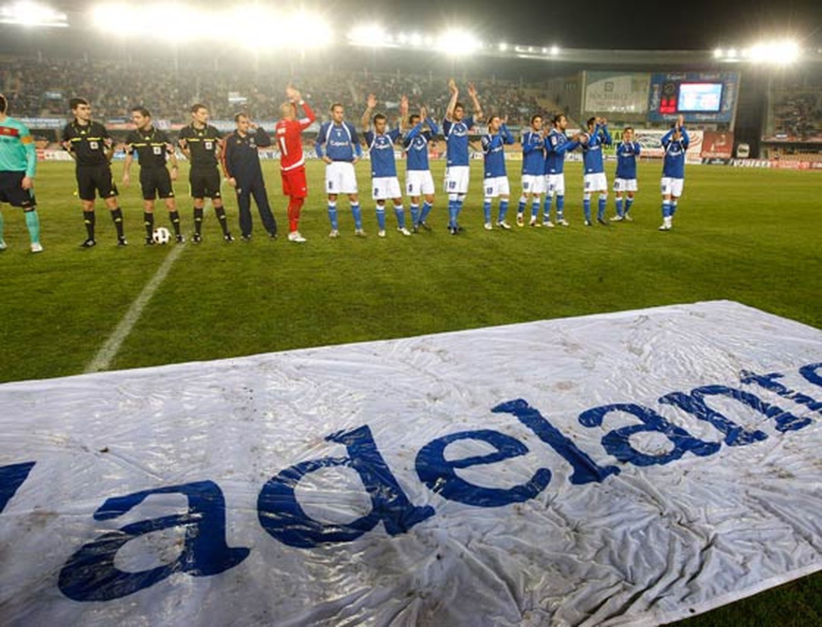 El Deportivo sigue adelante con lo suyo. El triunfo ante el Barça B le mantiene en la cuarta posición y le mete presión a los primeros clasificados. 

Foto: Juan Carlos Toro