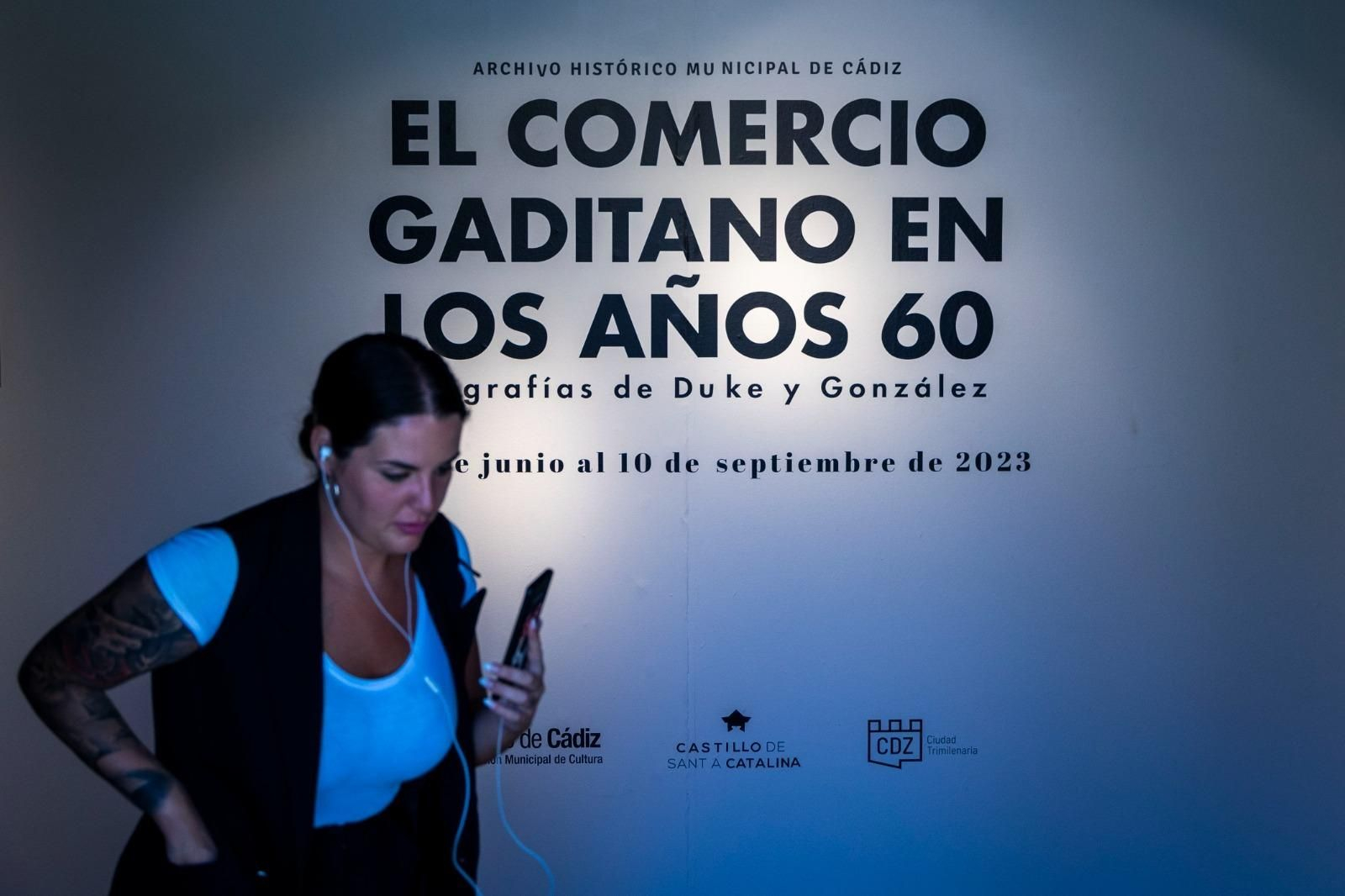 La exposición sobre el comercio gaditano de los años 60, en imágenes