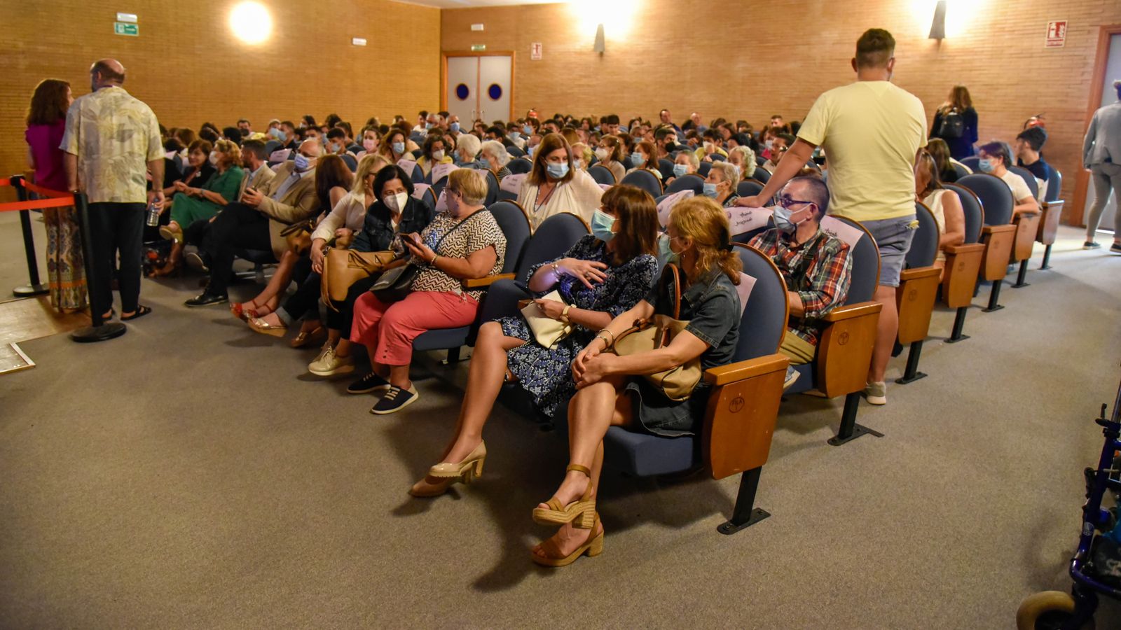 Las fotos de Generación EGB en La Línea a cargo de Las Chicas de Oro de Canonja