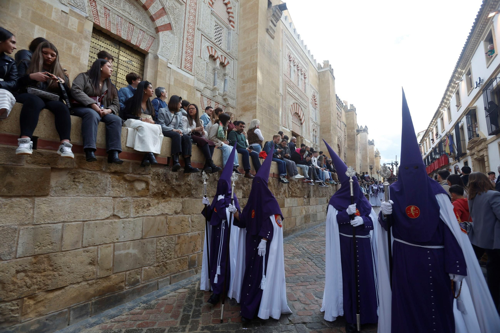 La procesión de la Agonía en este Martes Santo de Córdoba, en imágenes
