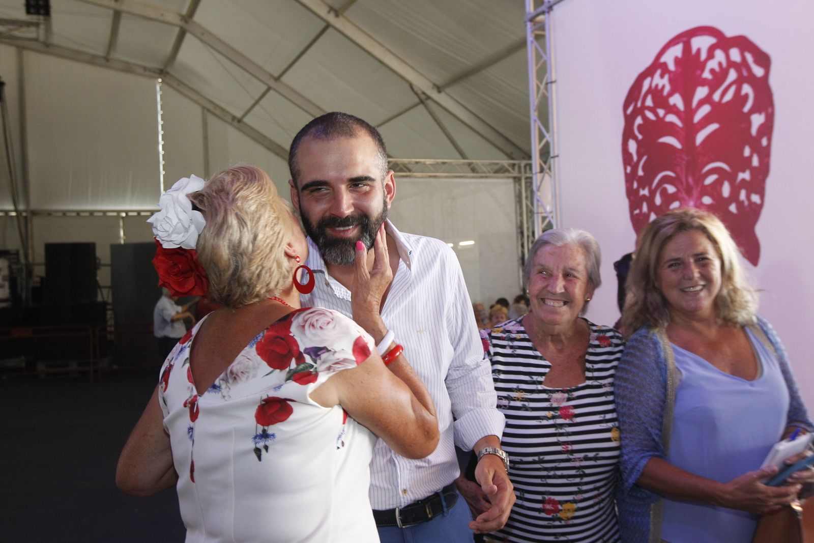Fotogalería comida homenaje a los mayores. Feria de Almería 2019