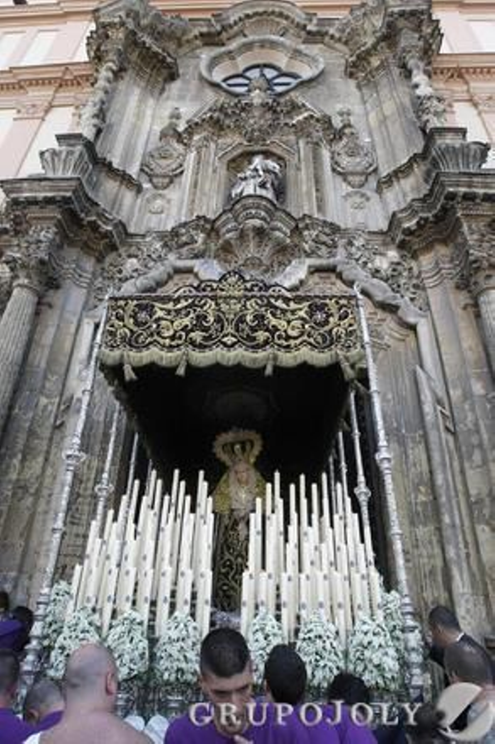 La hermandad de Columna. 

Foto: Jose Braza