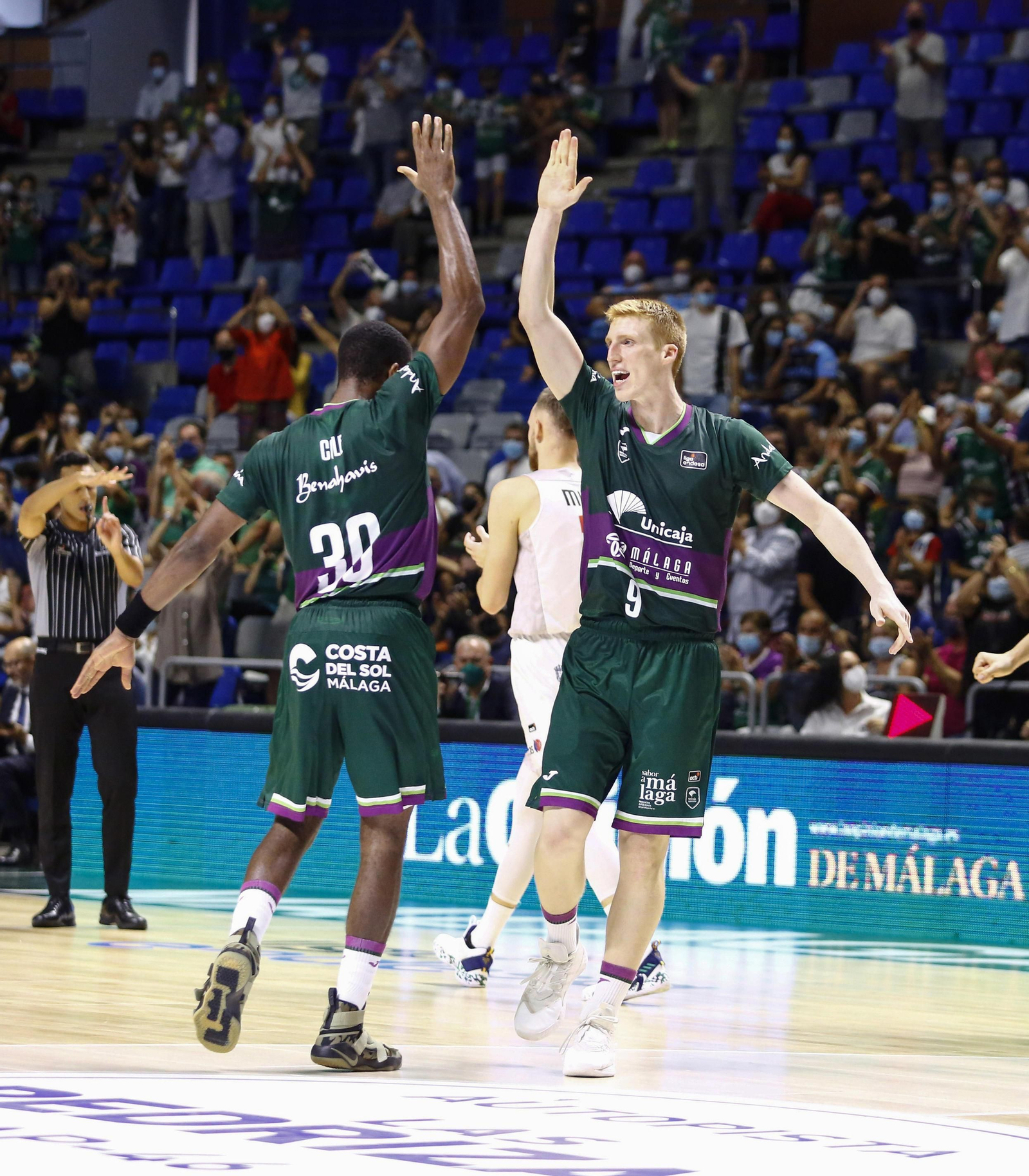 Norris Cole y Alberto Díaz celebran en el Carpena.
