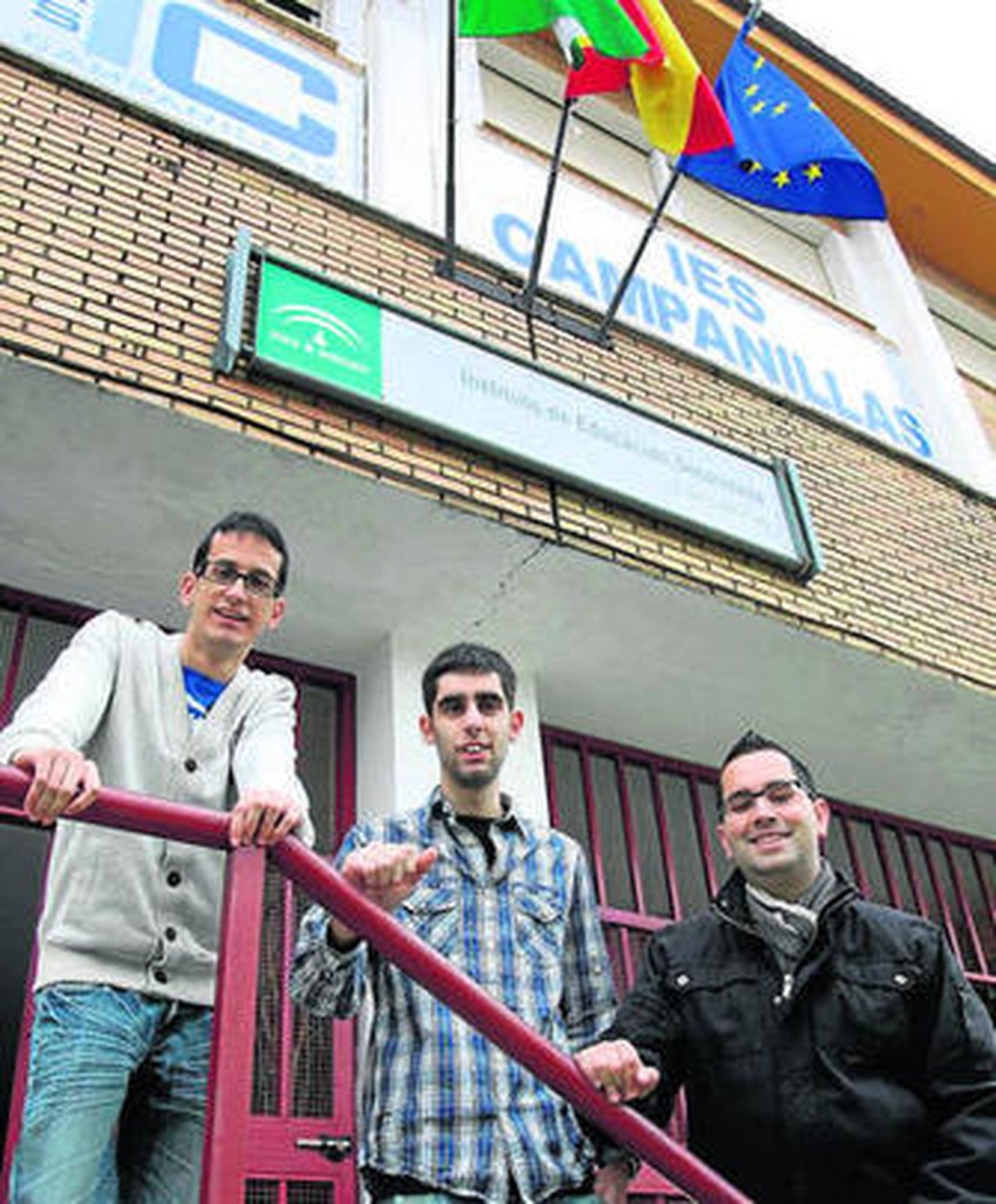 Borja González, Sergio Banderas, Alejandro Bernabé y Raúl Moreno en una clase del IES Campanillas.