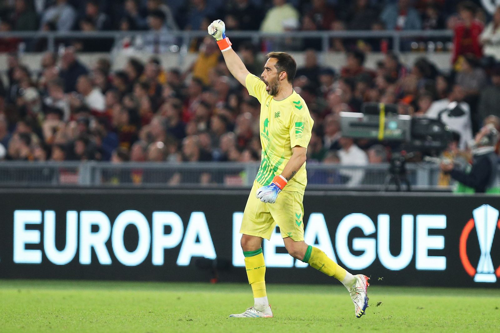 Claudio Bravo, durante un partido de la Europa League esta temporada.