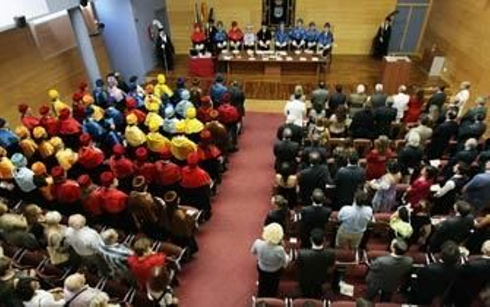 El rector reclama a la Junta el 54% de la financiación que aún tiene pendiente