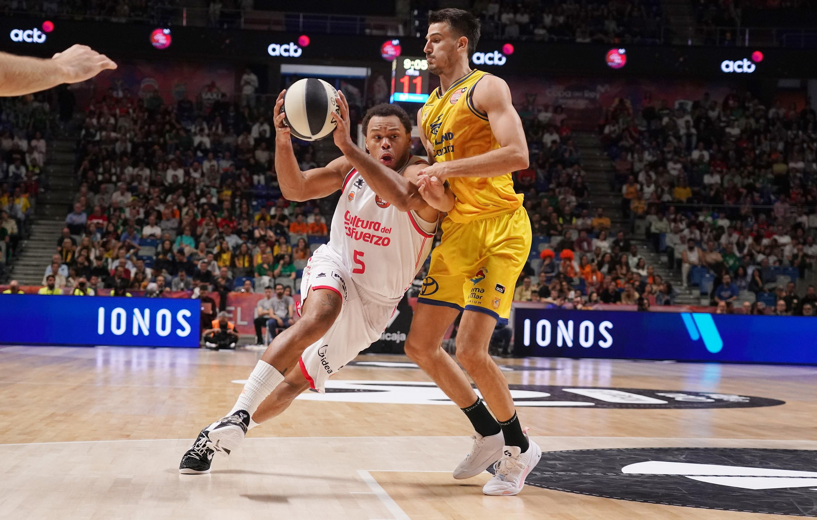 El Dreamland Gran Canaria-Valencia Basket, en imágenes
