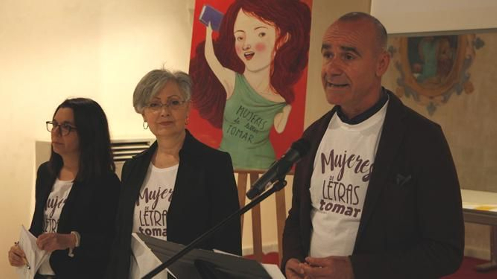 Una imagen de la presentación, con Antonio Muñoz en primer plano.