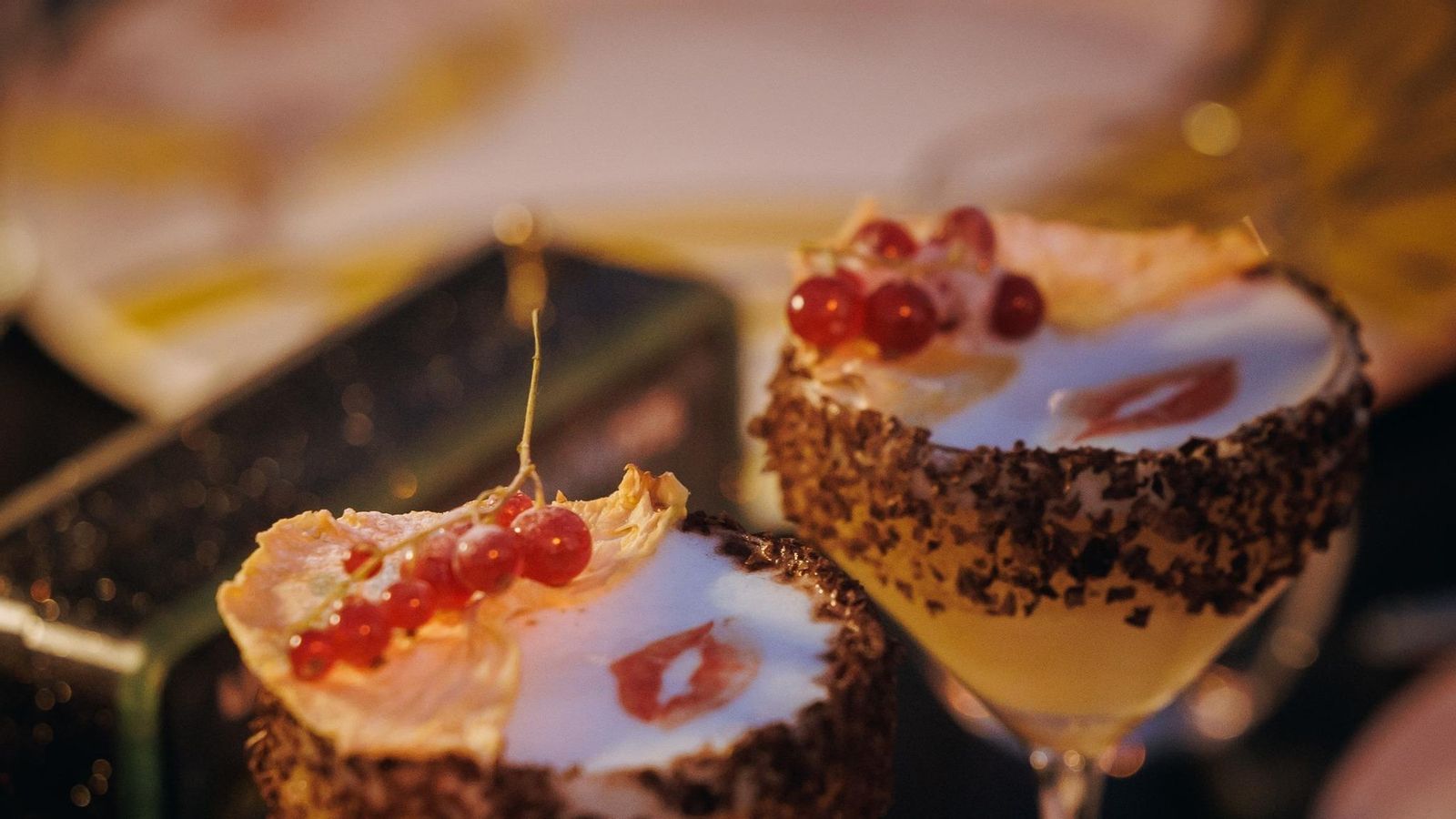 Cócteles de la carta de Mamzel, con su seductor beso