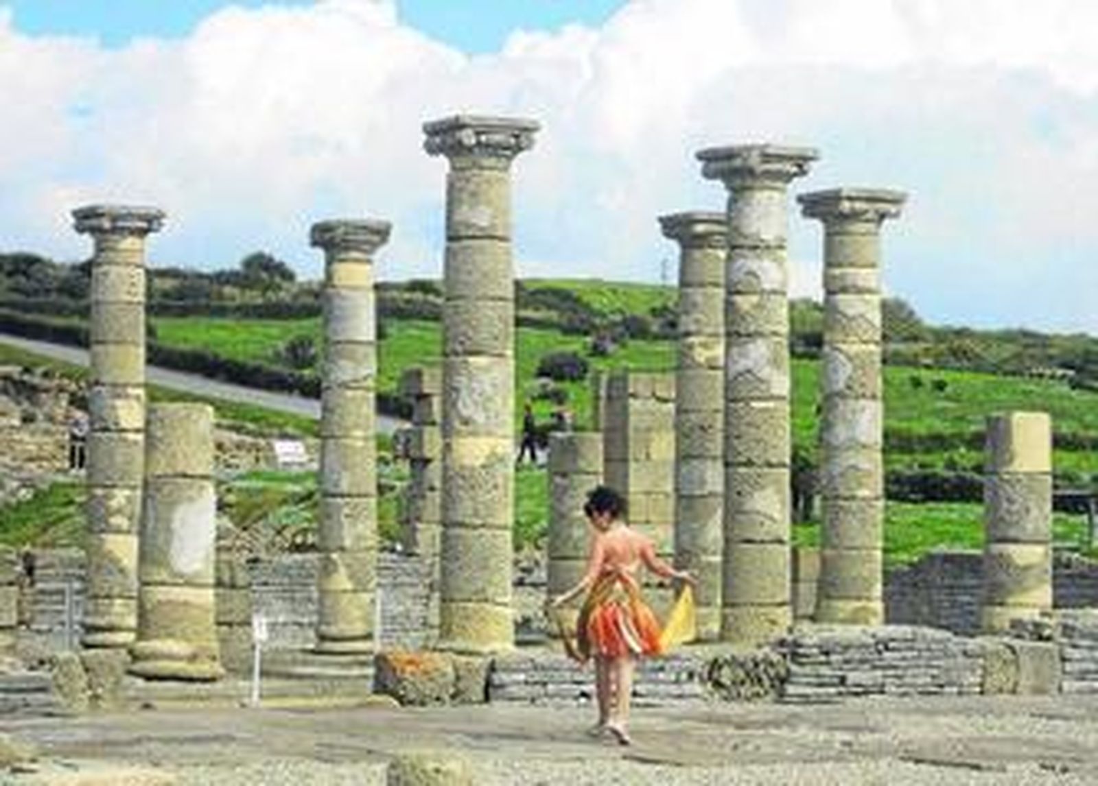 Un momento de la visita teatralizada de la empresa Hespérides Gestión Cultural.