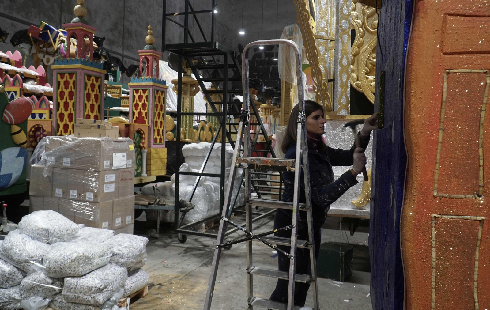 Así se construye la Cabalgata de Reyes Magos de Sevilla 2022