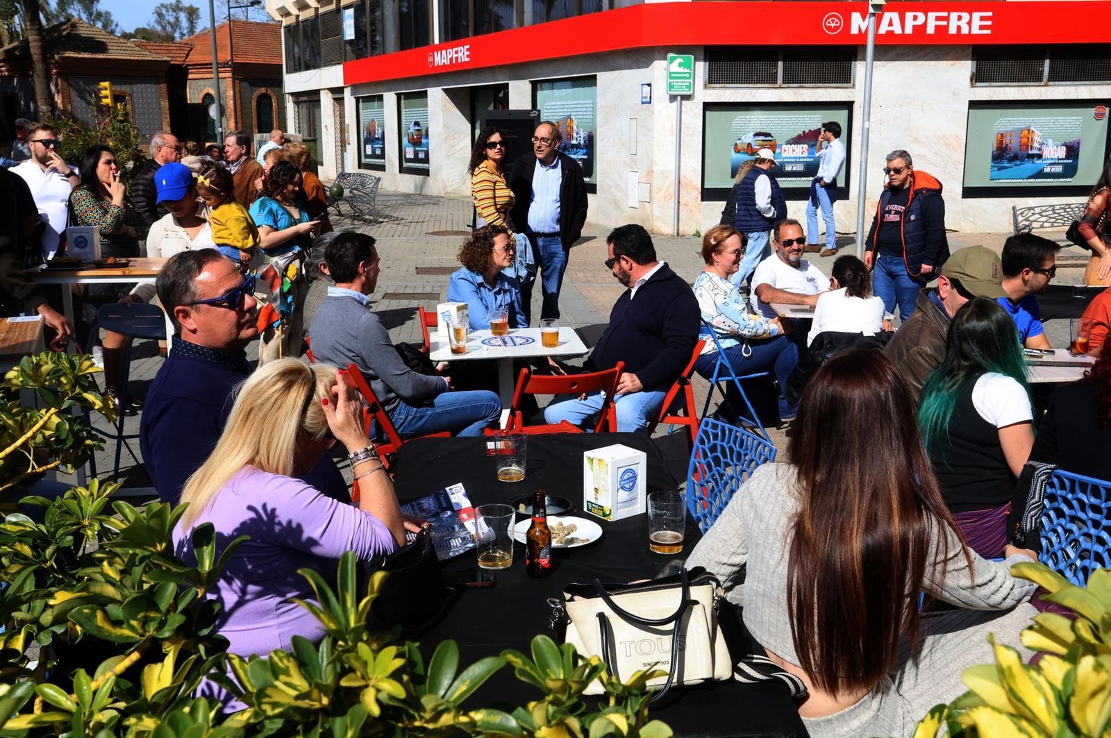 Imágenes del ambiente en la mañana del sábado en Huelva