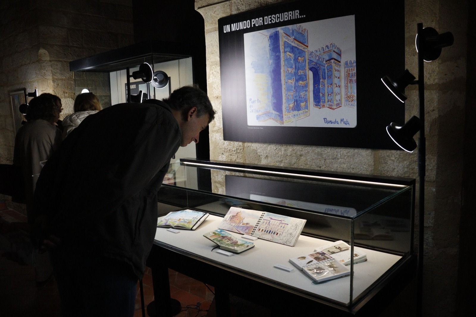 Las mejores imágenes de la exposición 'El Arte de Viajar o Viajar con Arte' en Córdoba