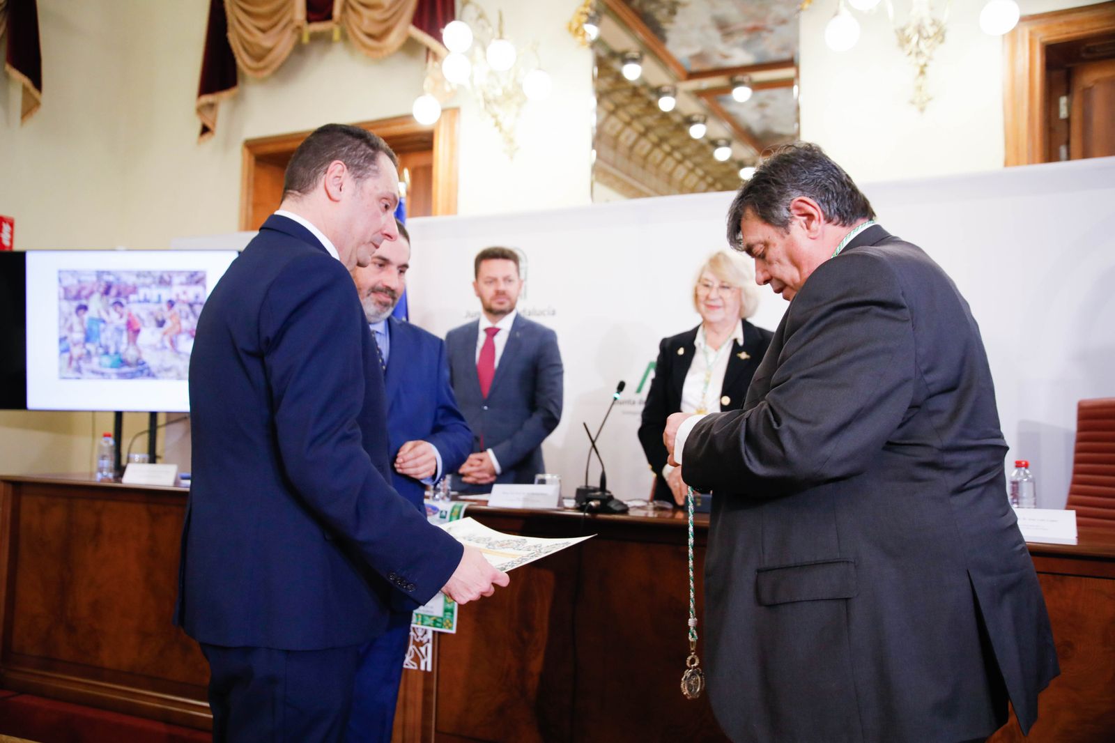 Juan Manuel Martín Robles ingresa como académico de Historia de Andalucía y te lo contamos en imágenes