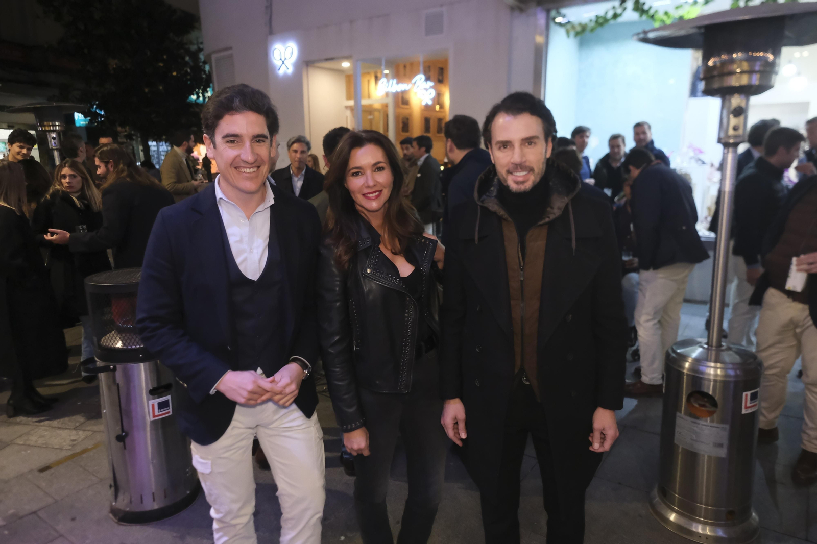 En imágenes, Silbon Bar celebra su inauguración con una fiesta llena de estilo