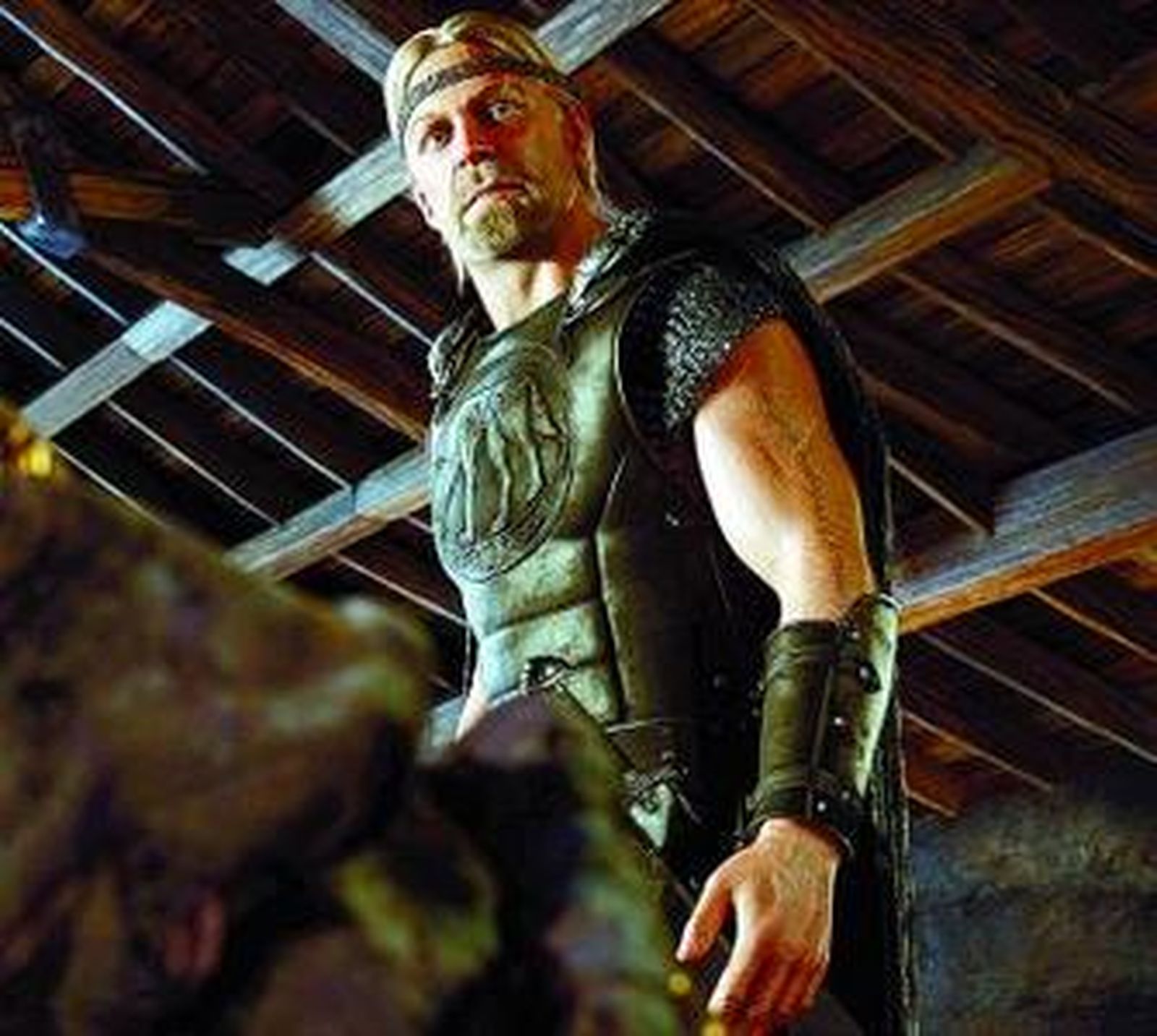 Ray Winstone, retocado digitalmente, en un fotograma del filme.