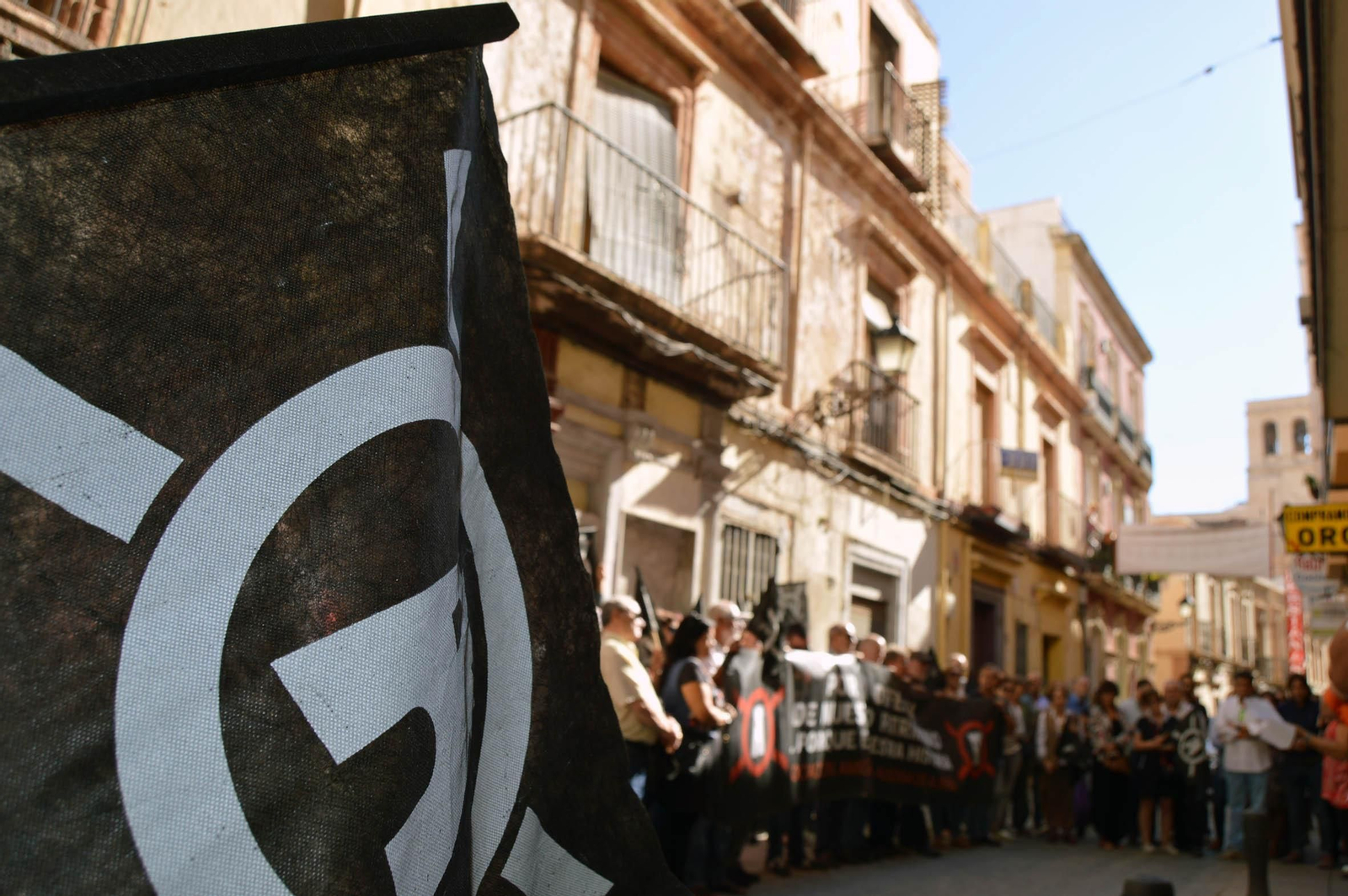 Banderas Negras puestas en 2017 por el colectivo patrimonialista en el Palacio Gongora