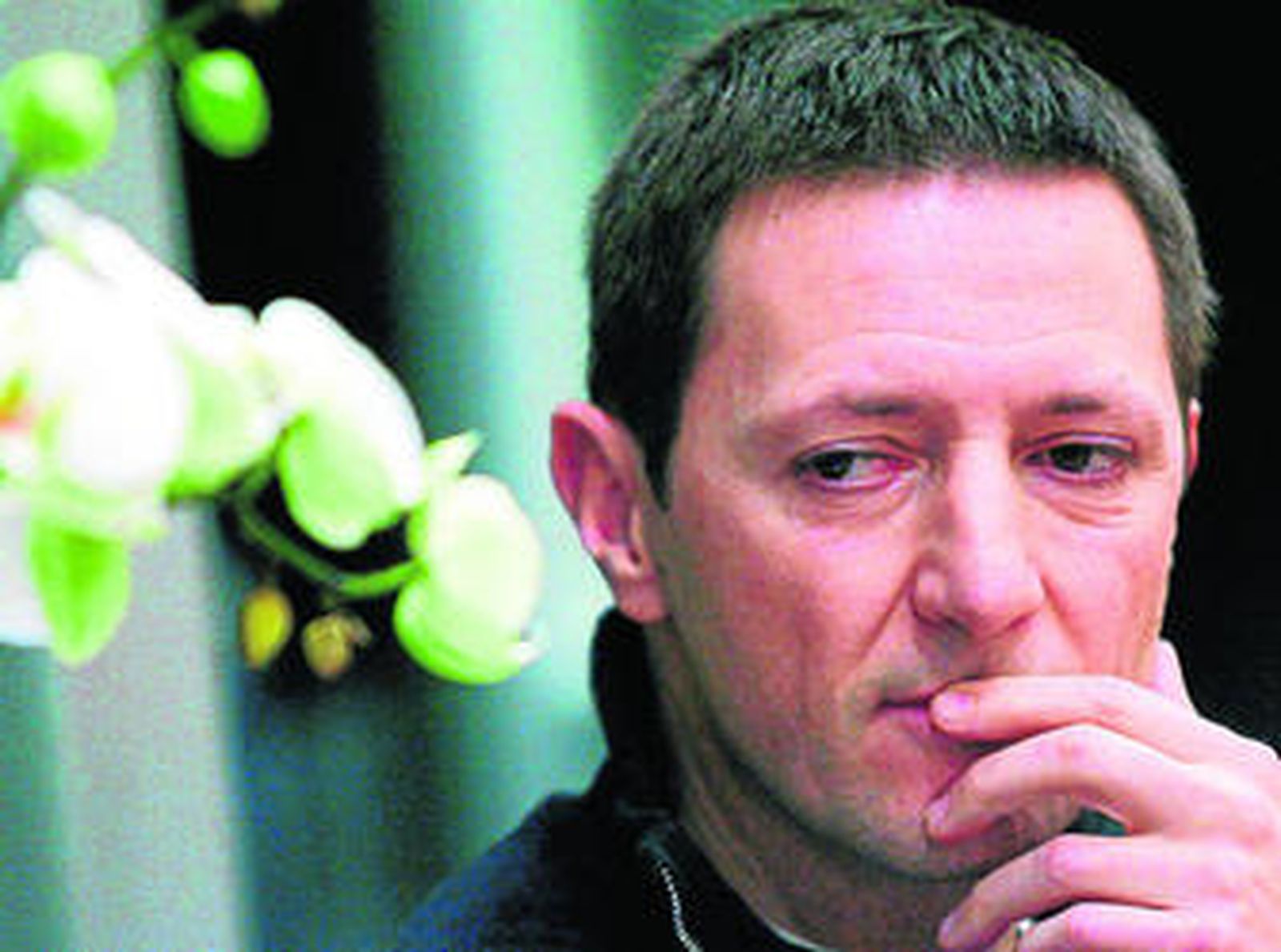 Martínez de Pisón publica 'El día de mañana'.