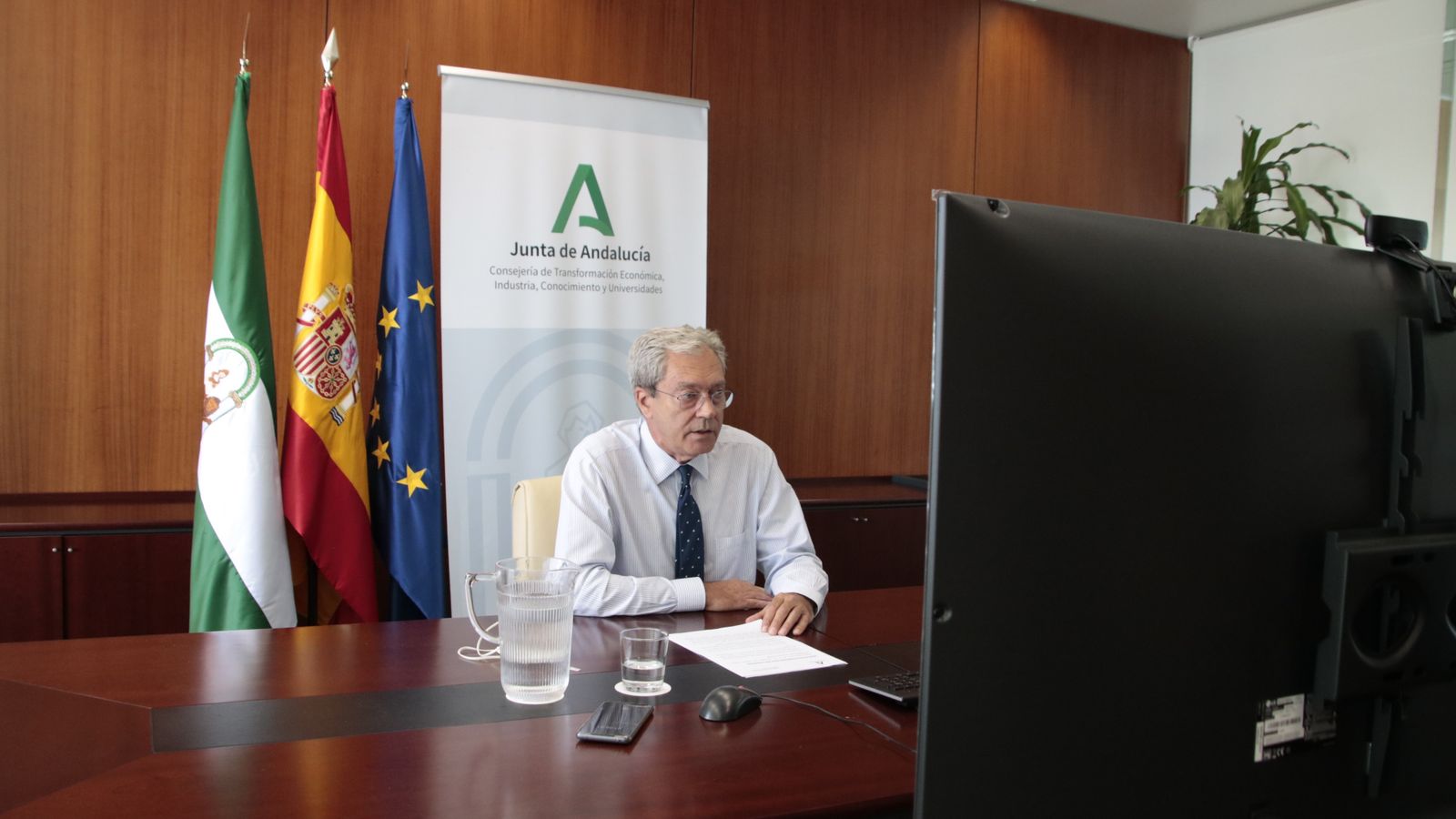 El consejero de Transformación Económica, Industria, Conocimiento y Universidades, Rogelio  Velasco