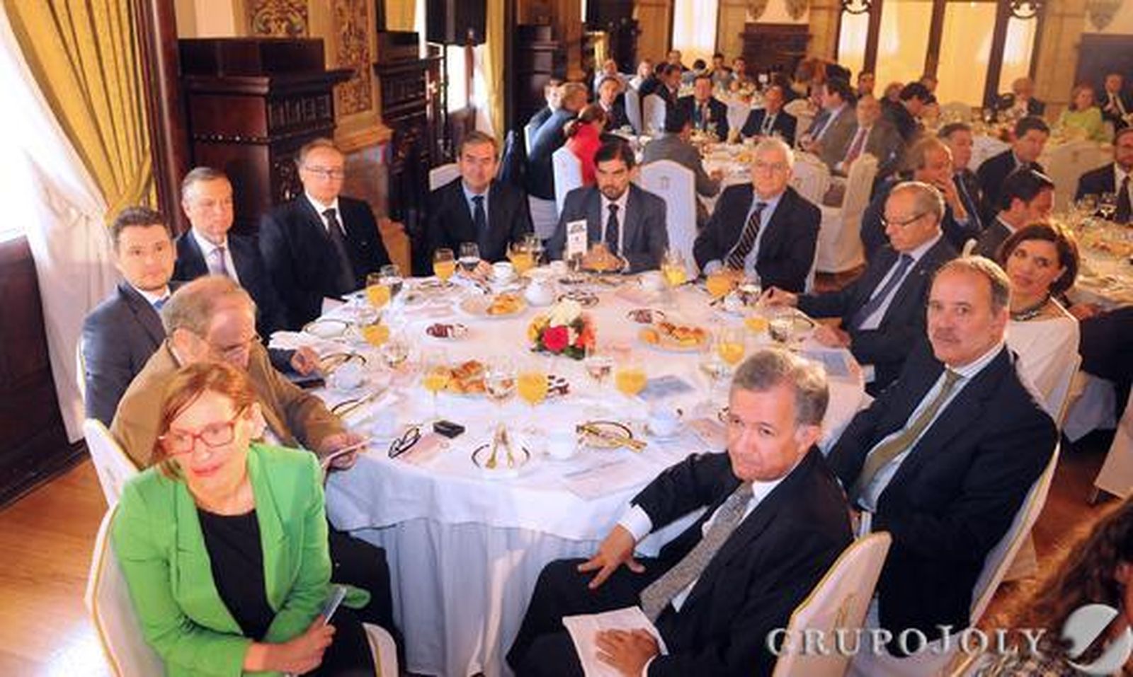 Concha López, Ángel López, Raúl Suárez, Juan de Pablo-Romero, Miguel García, Antonio Fragero, Jorge Romero, Rafael Beca, Ginés Pastor, Victoria Herrera, Luis Miguel Rufino, y Jorge Segura. / Belén Vargas / Juan Carlos Vázquez