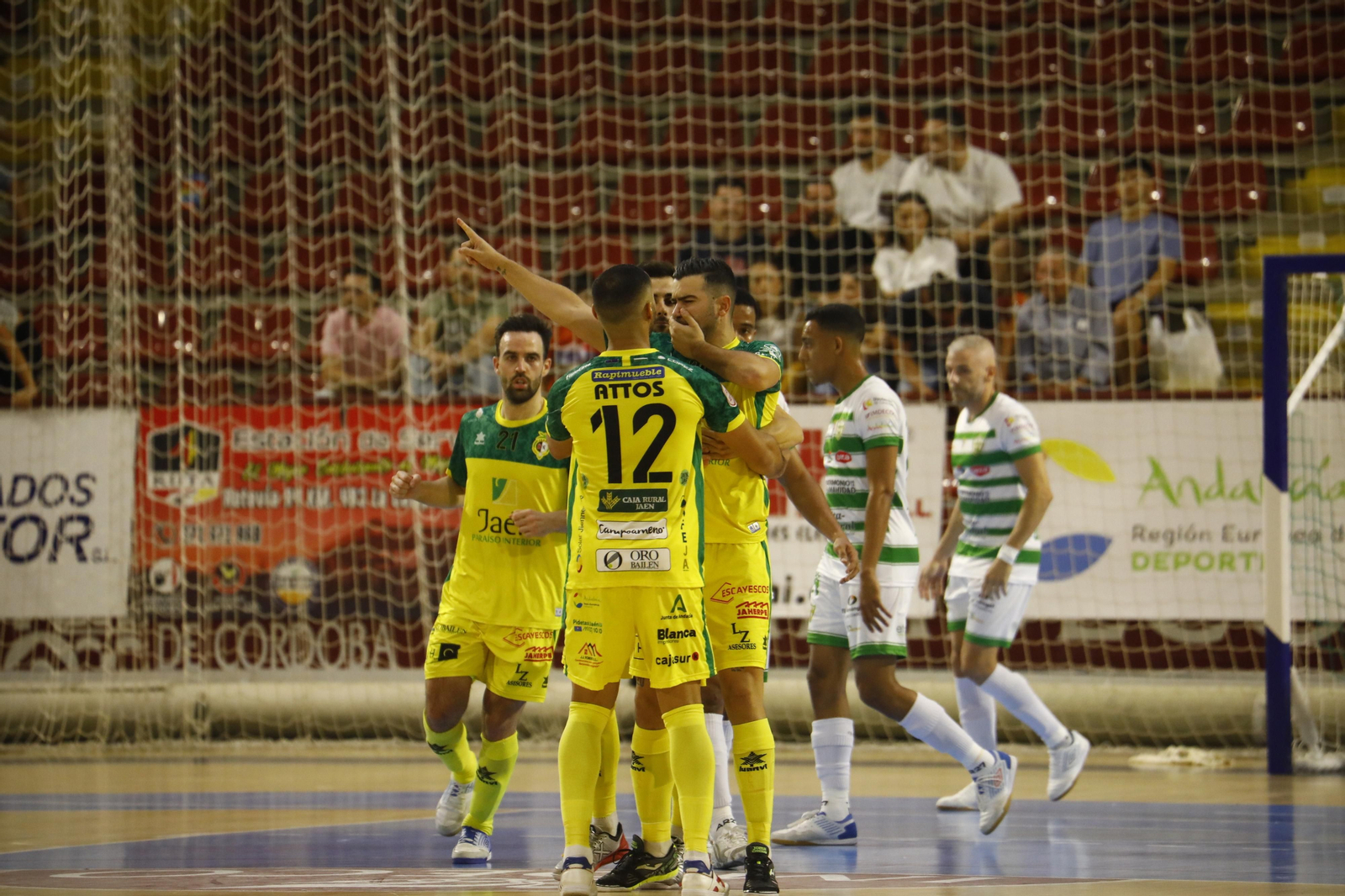 Las imágenes del empate entre el Córdoba Futsal y el Jaén Paraíso Interior