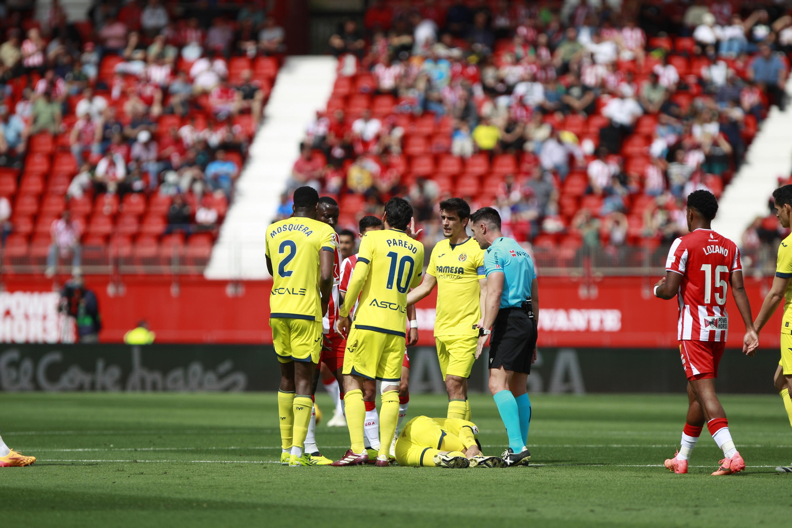 Las mejores imágenes del partido de fútbol U.D. Almería-Villarreal C.F.