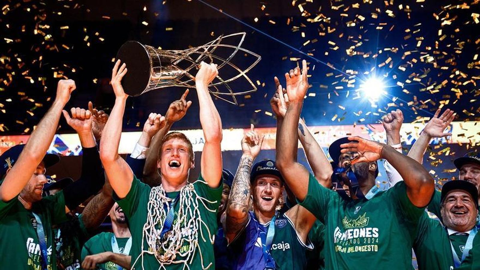 El Unicaja levantando la BCL