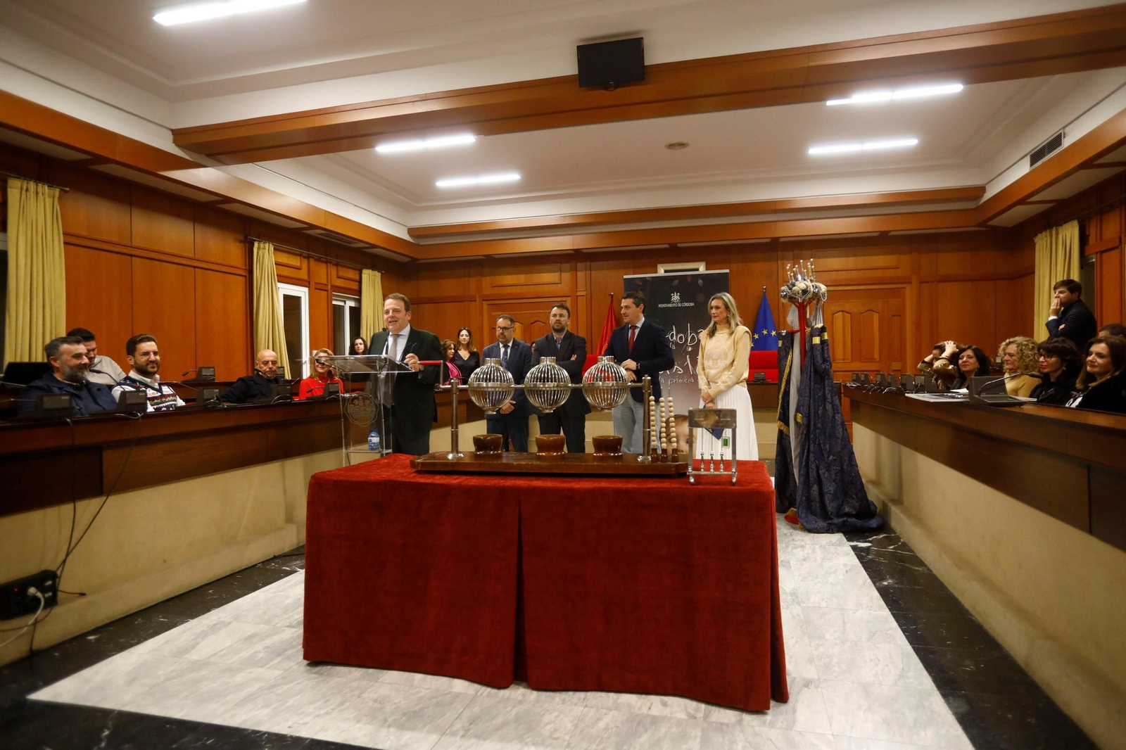 Las mejores imágenes del sorteo de elección del Rey Melchor en Córdoba