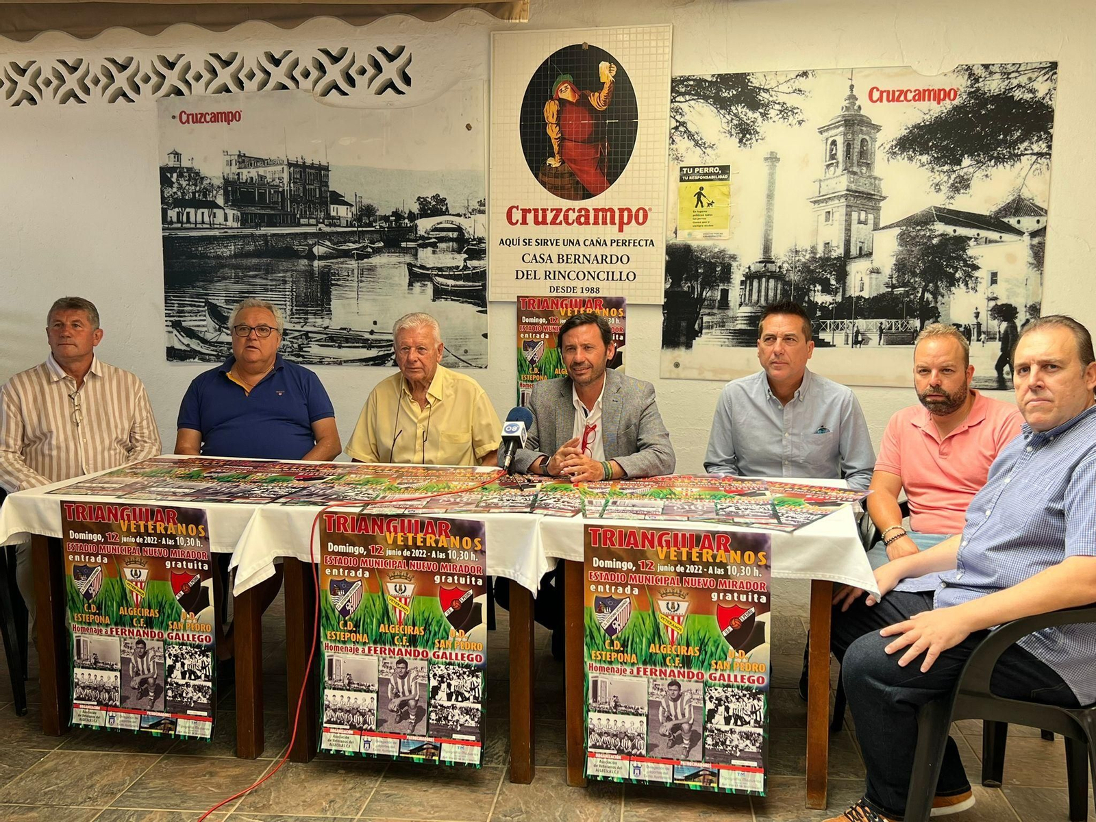 Los veteranos del Algeciras presentan el homenaje a Fernando Gallego.