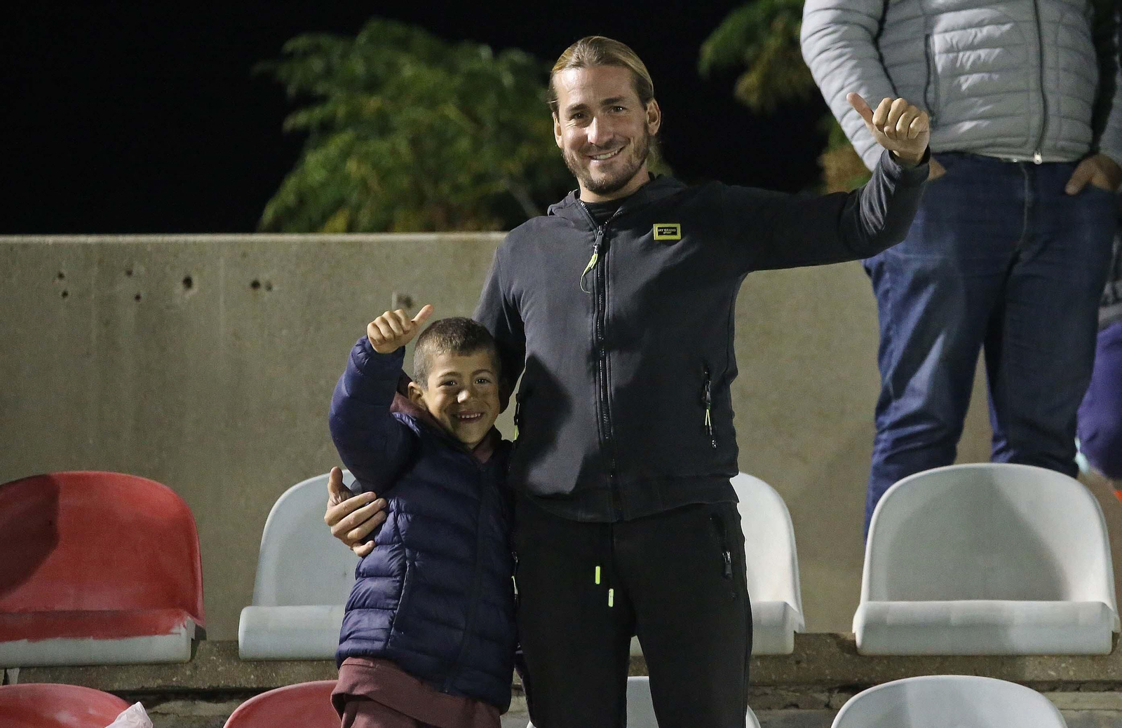 Búscate en el Nuevo Mirador durante el Algeciras - Atlético de Madrid B