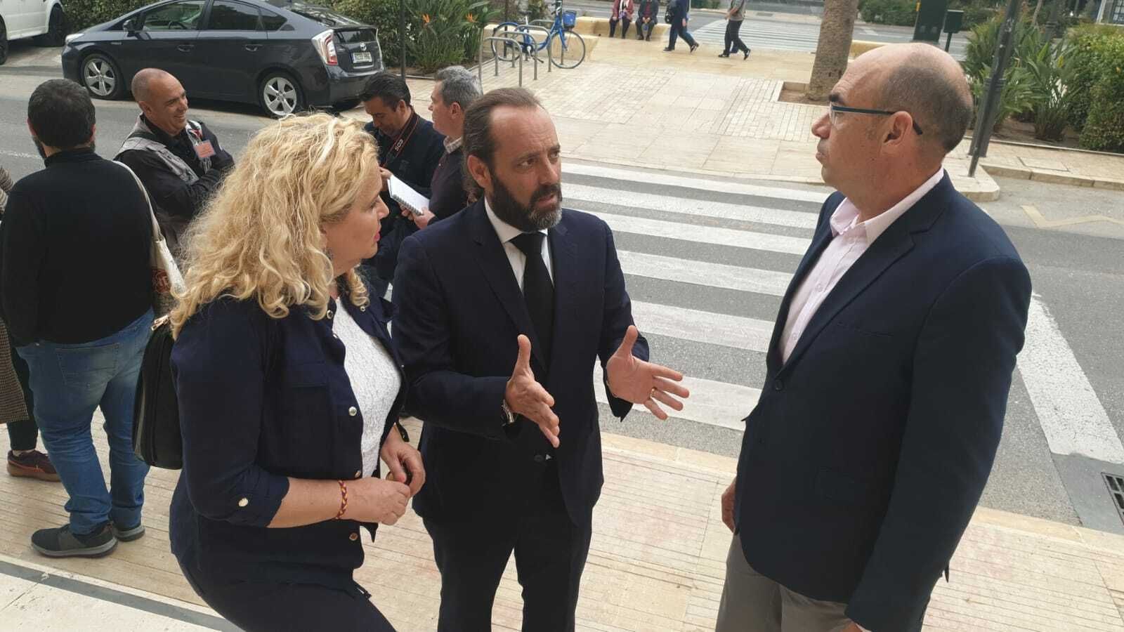 Fotos de la capilla ardiente de Manuel Alcántara