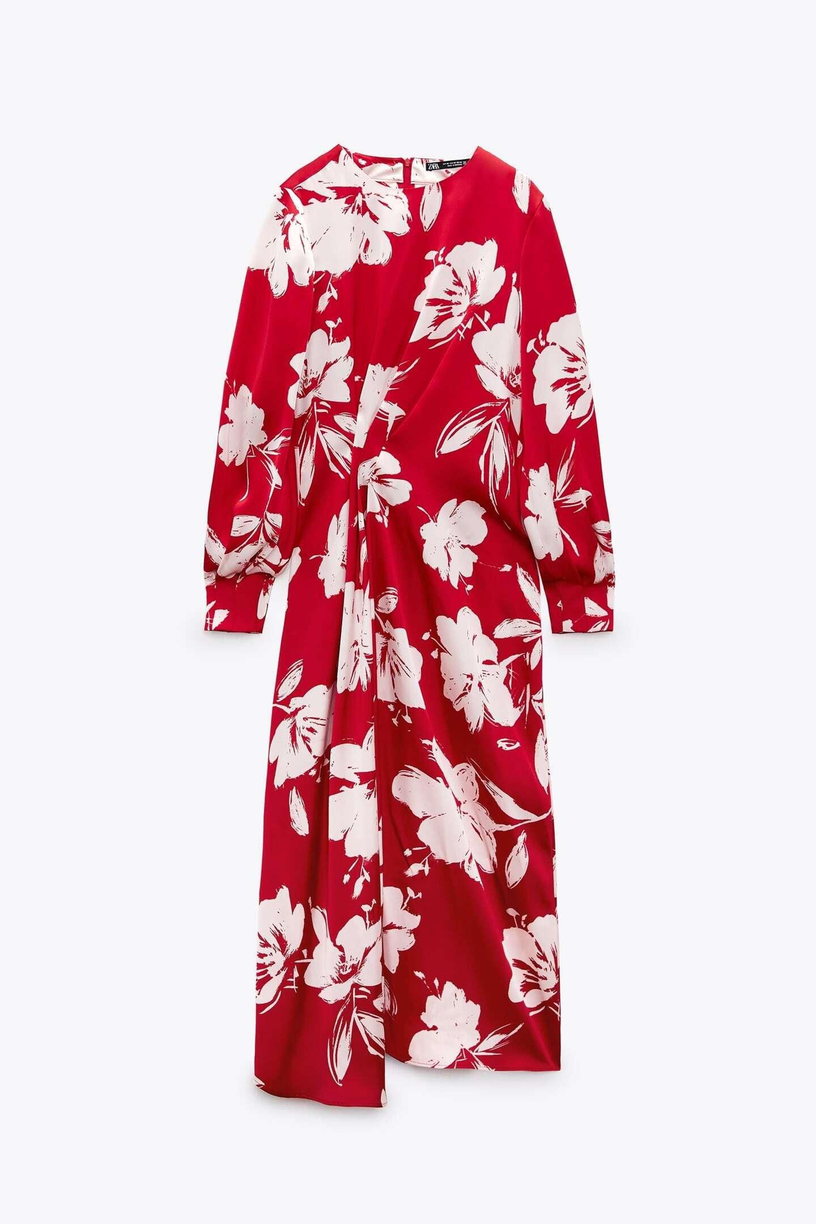 Vestido de flores de Zara.