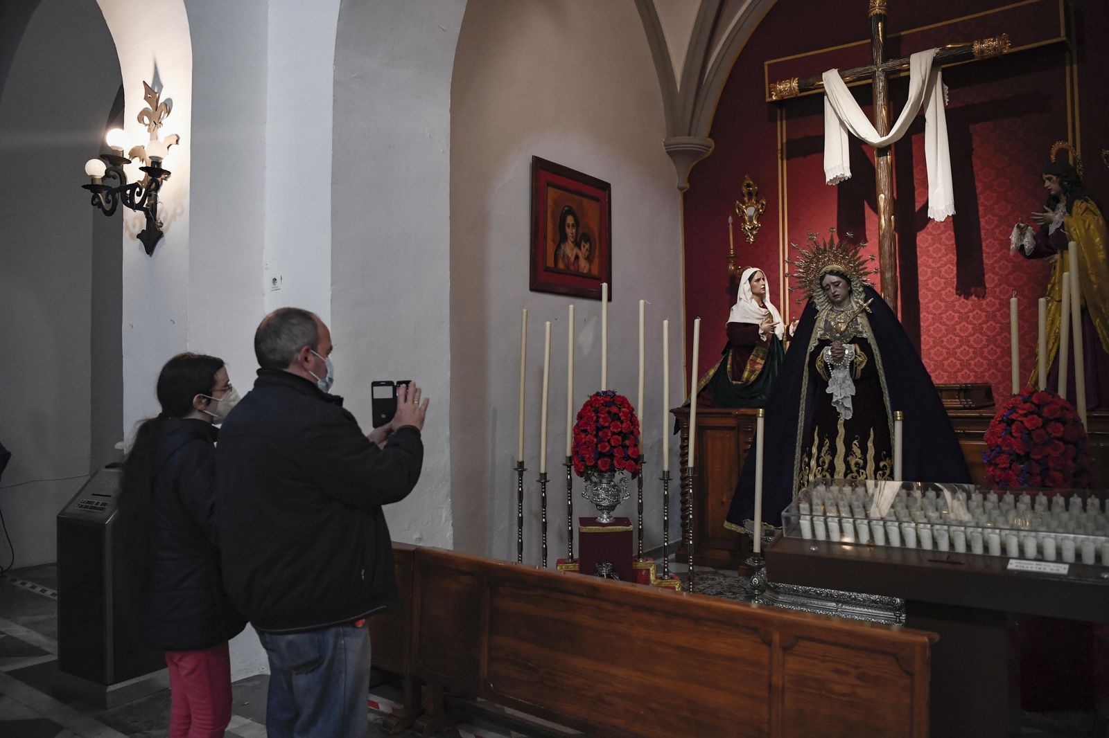 Fotos: el Zaidín visita a la hermandad el Trabajo en el Corpus Christi