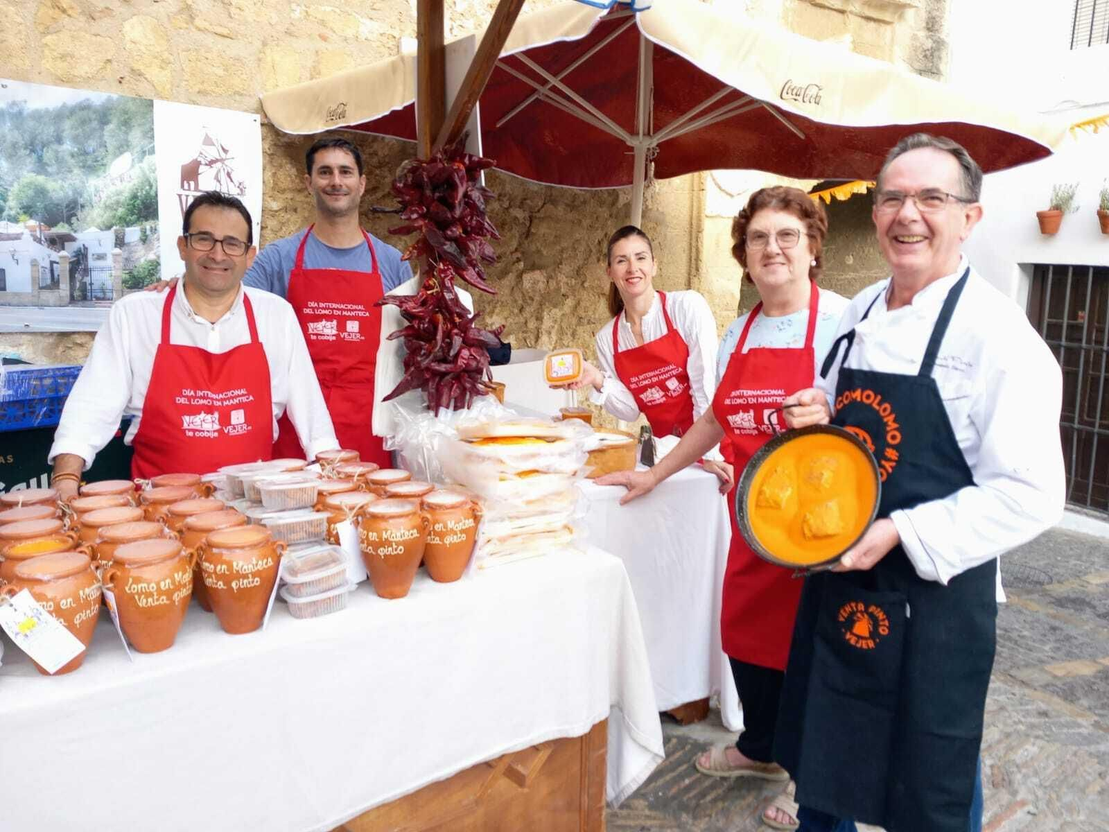 Las imágenes del Día de Lomo en manteca en Vejer: un sabroso plan en uno de los pueblos bonitos de Cádiz