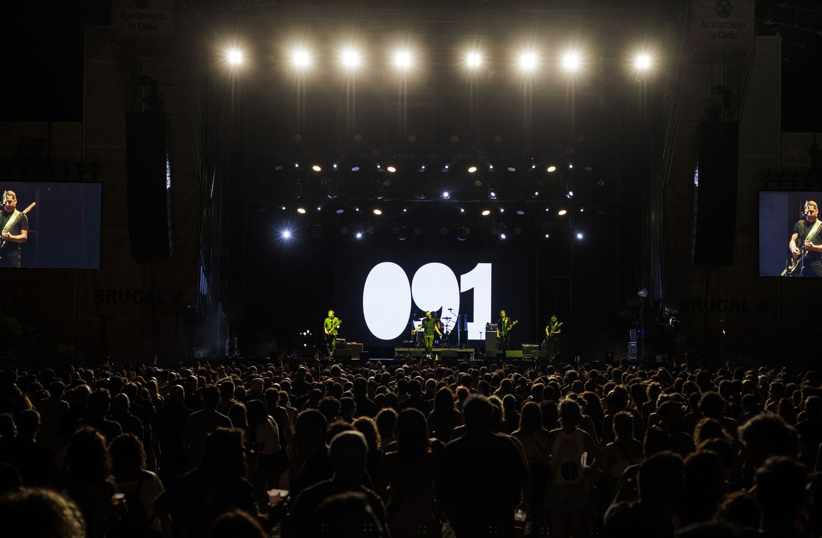 Búscate en las imágenes del primer día de conciertos en el festival  "No sin música"