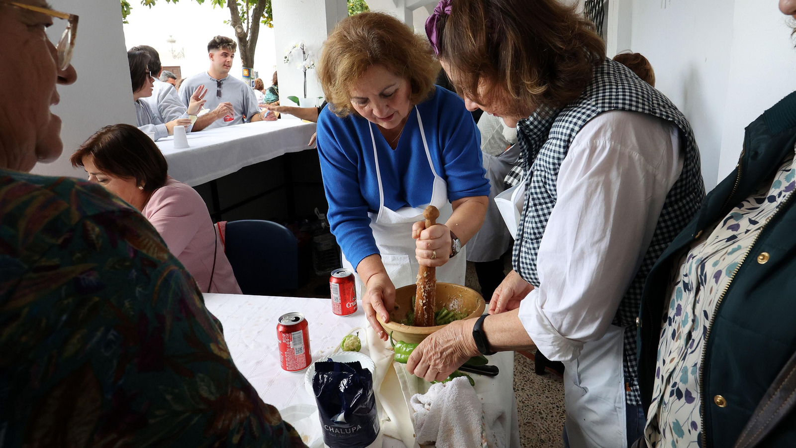 Estella celebra con éxito el II Día del ajo campero y del mosto