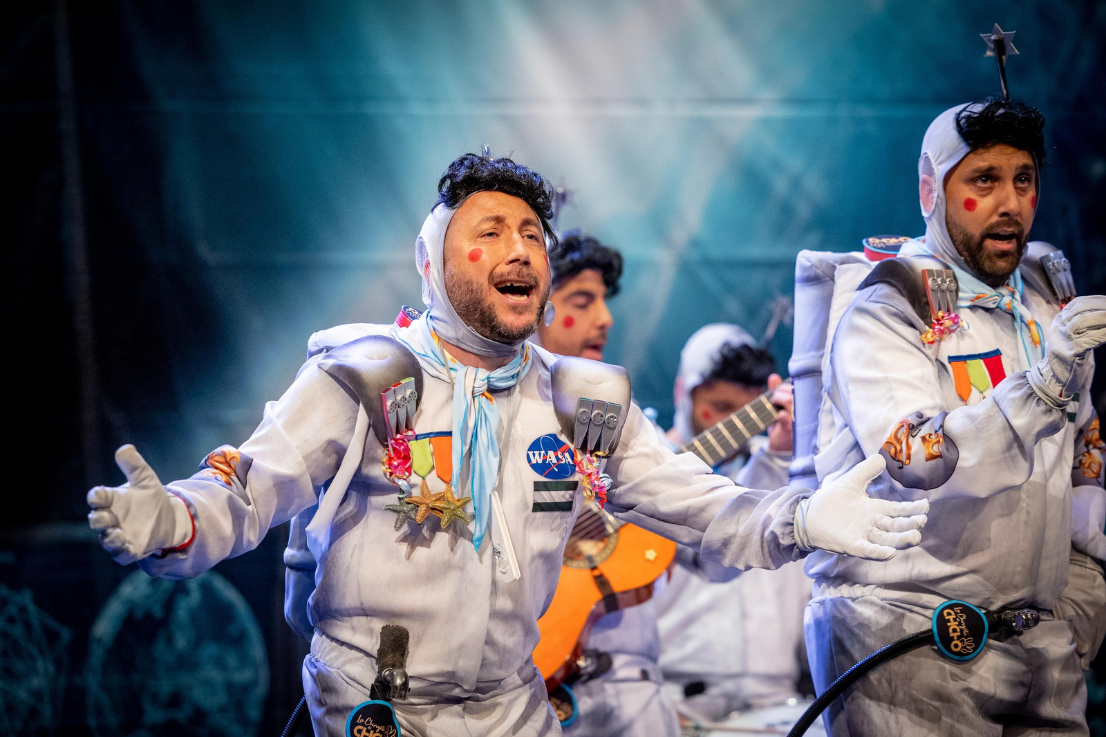 Chirigota 'Cariño... necesito mi espacio'