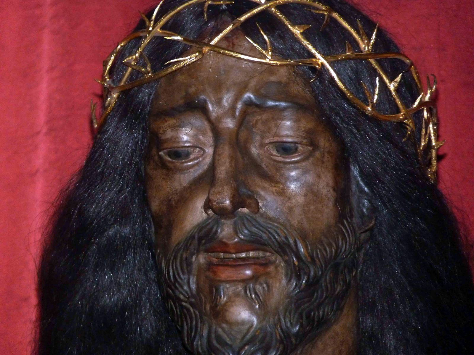 Primer plano del Señor Cautivo que se venera en la Casa de Pilatos.