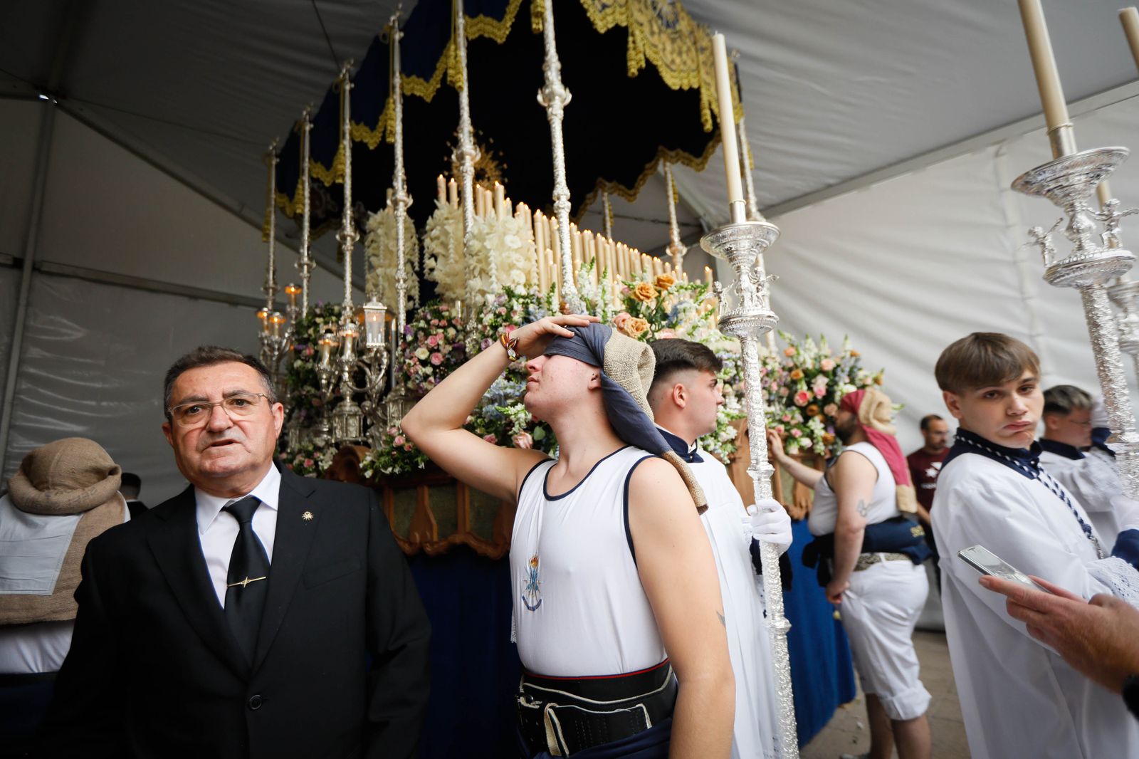 Mira como la cena sale a las calles de Almería tras las lluvias
