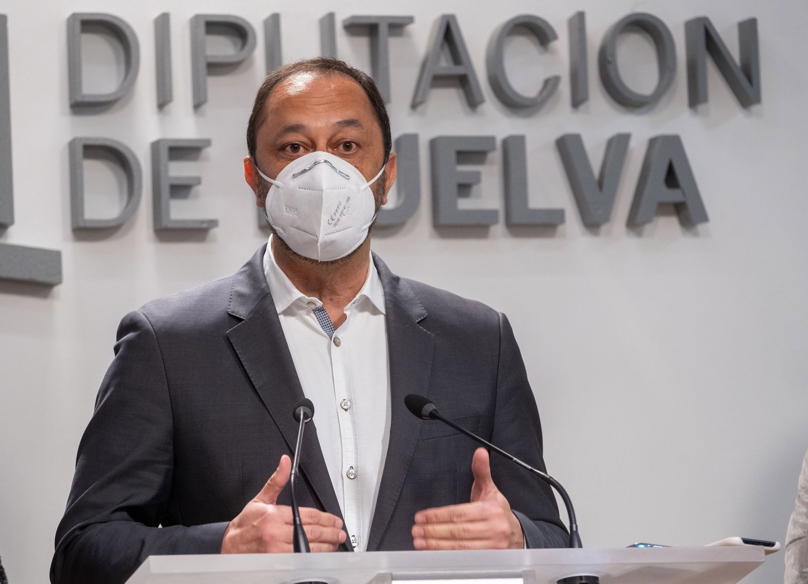 Celis insta  a aplazar el debate en el PSOE andaluz por el Covid