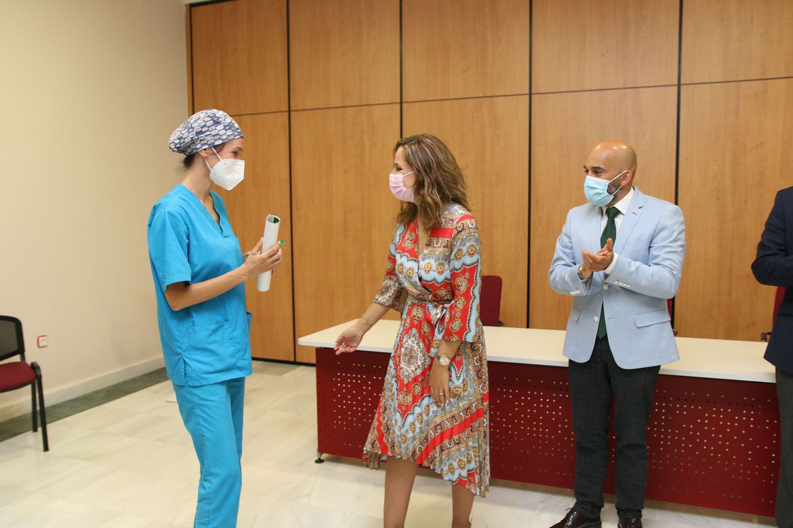 Fotogalería del reconocimiento a los trabajadores de la residencia de la FAAM que se autoconfinaron