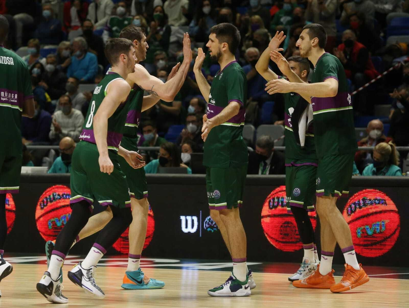 Los jugadores del Unicaja celebran. Los jugadores del Unicaja celebran.