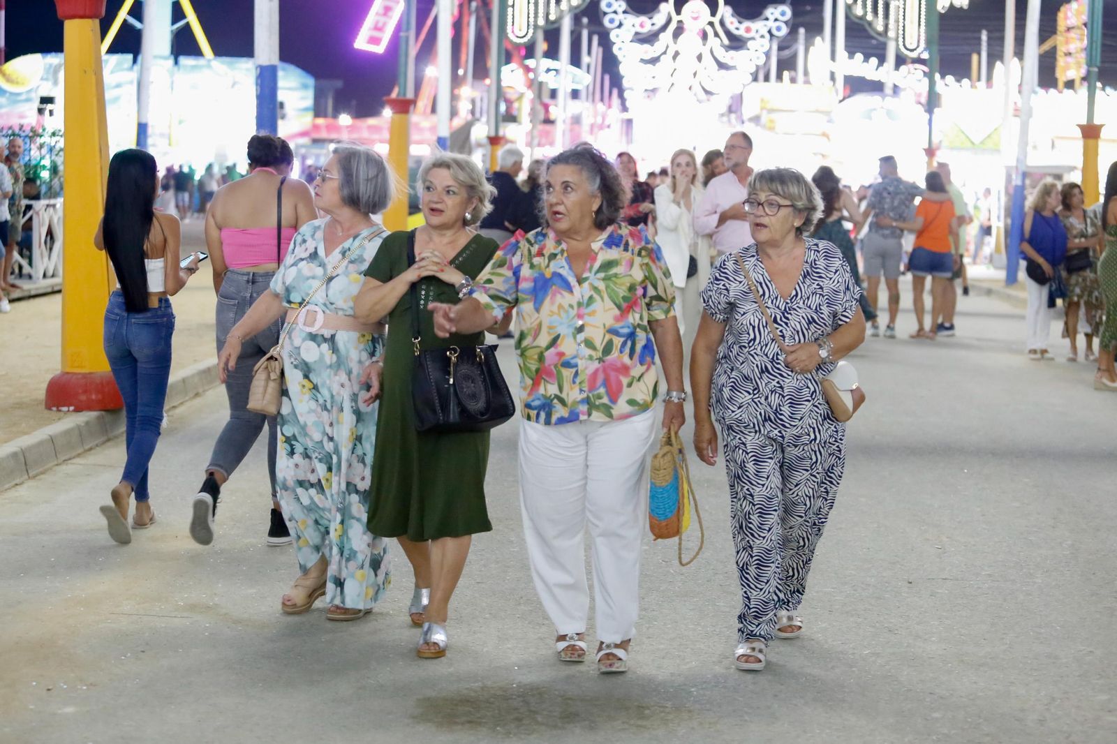 Búscate en las fotos del lunes en la Feria de La Línea