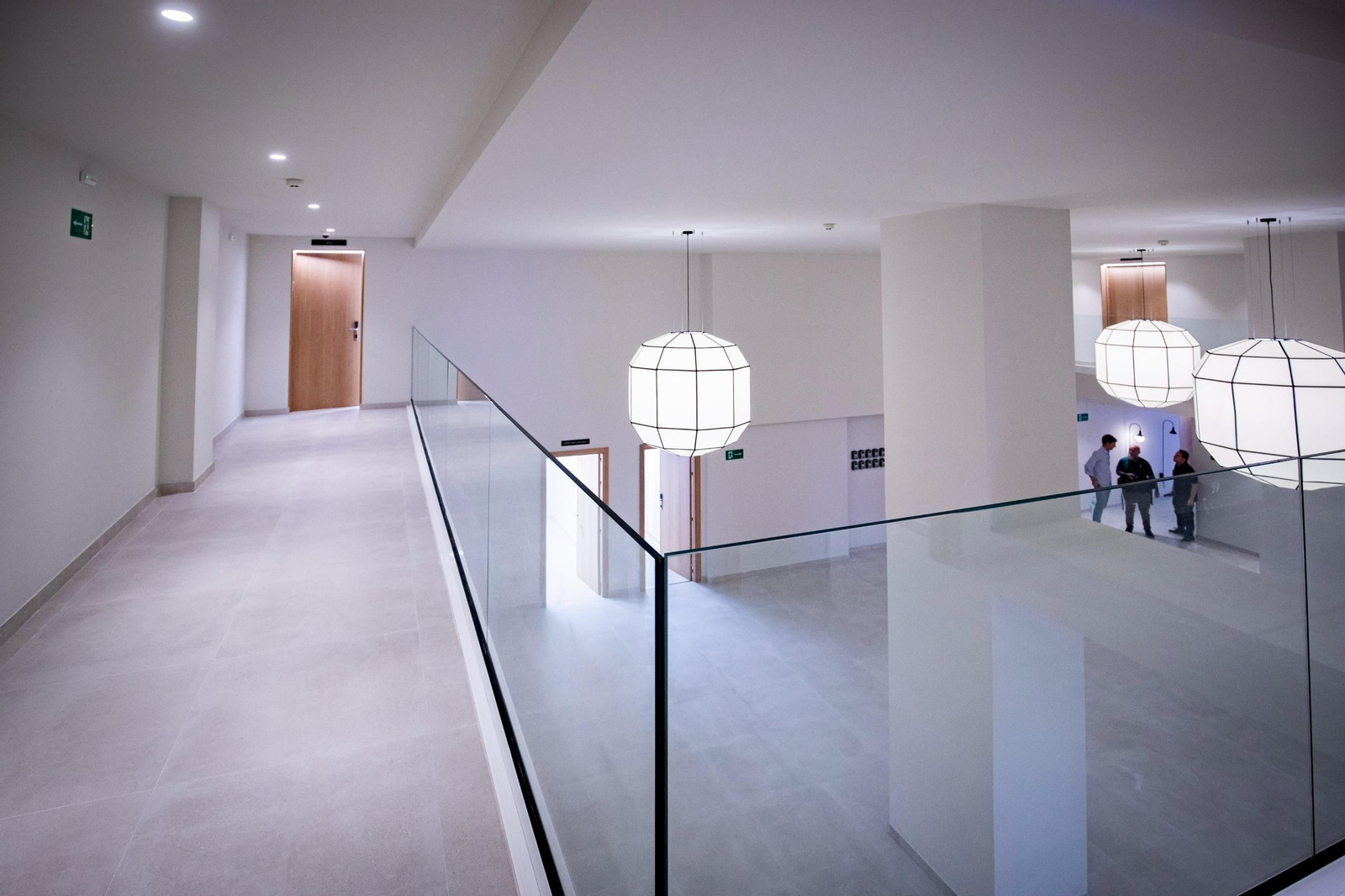 Los Apartamentos Playa Victoria de Cádiz abren sus puertas al público