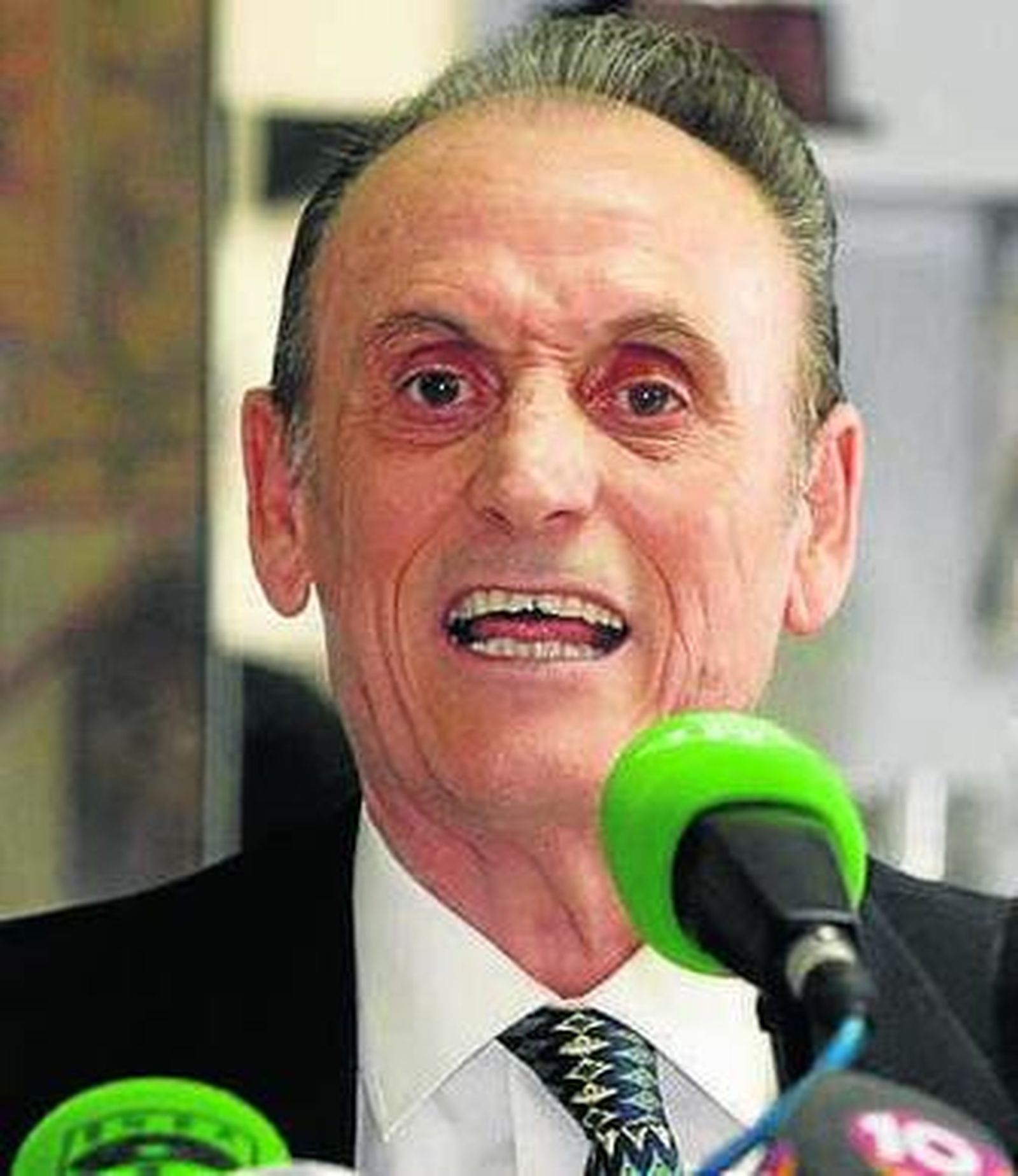 Manuel Ruiz de Lopera.