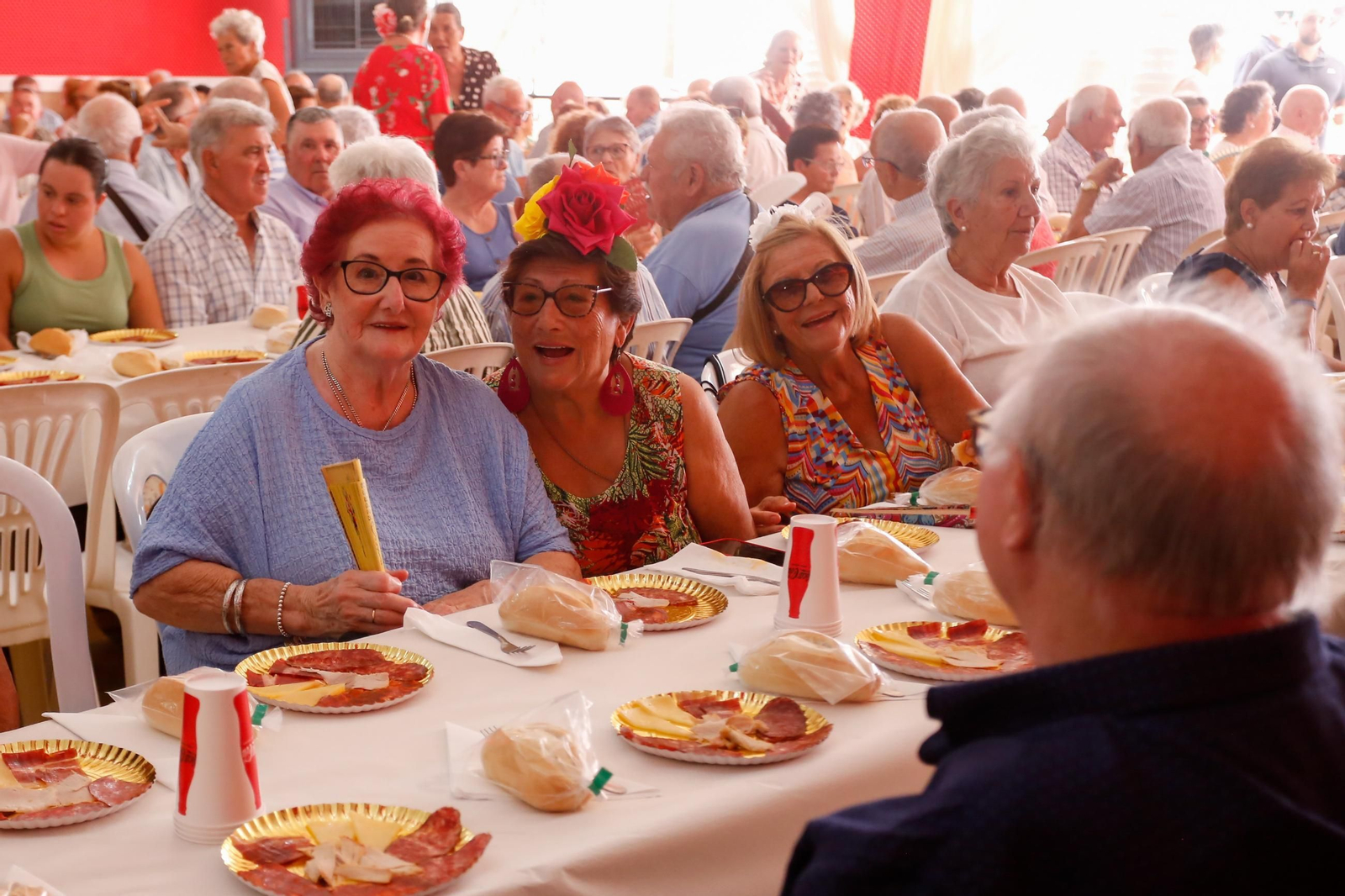 Búscate en las fotos del lunes en la Feria de Tarifa